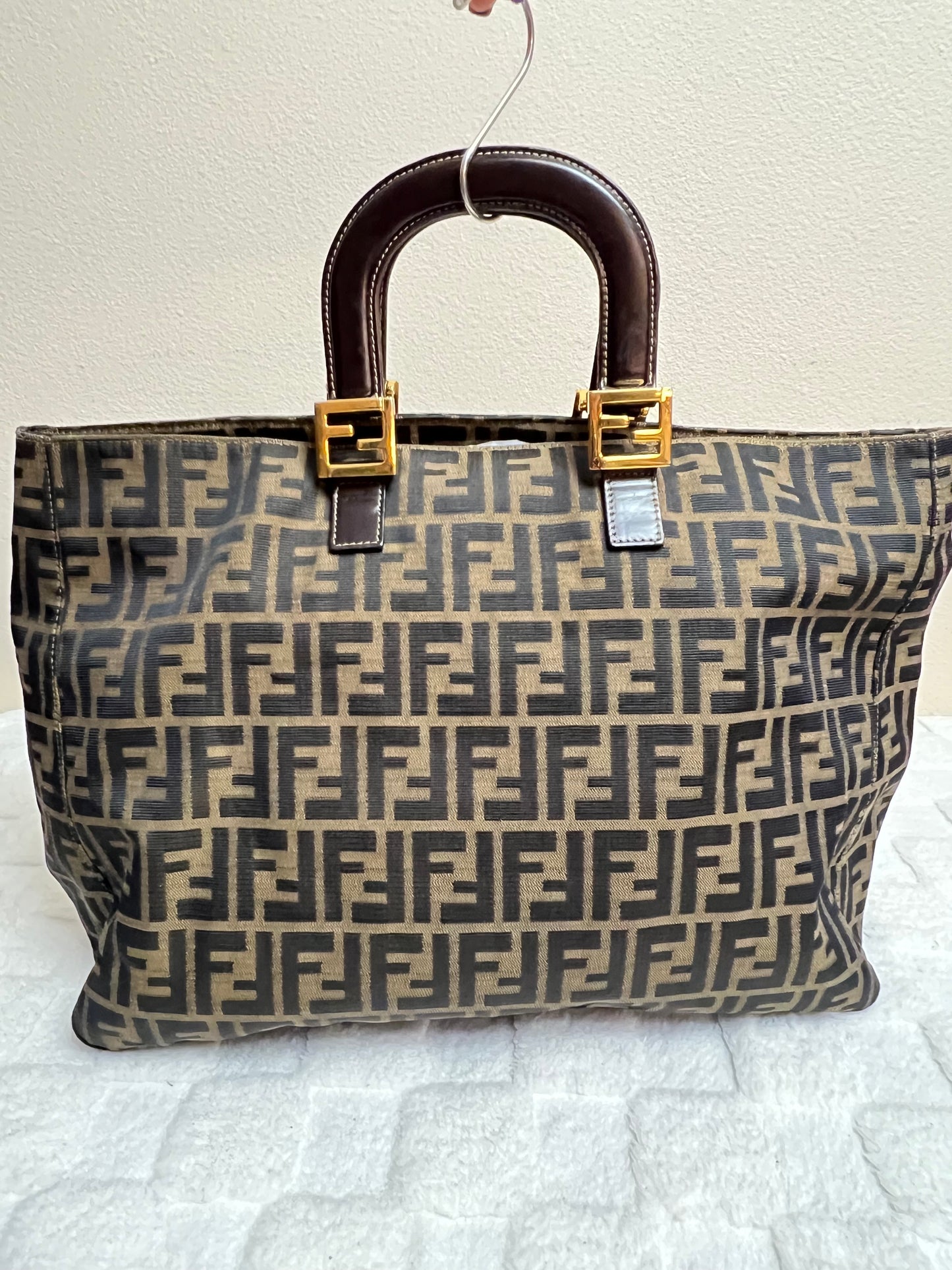 F_E_N_D_I TOTE