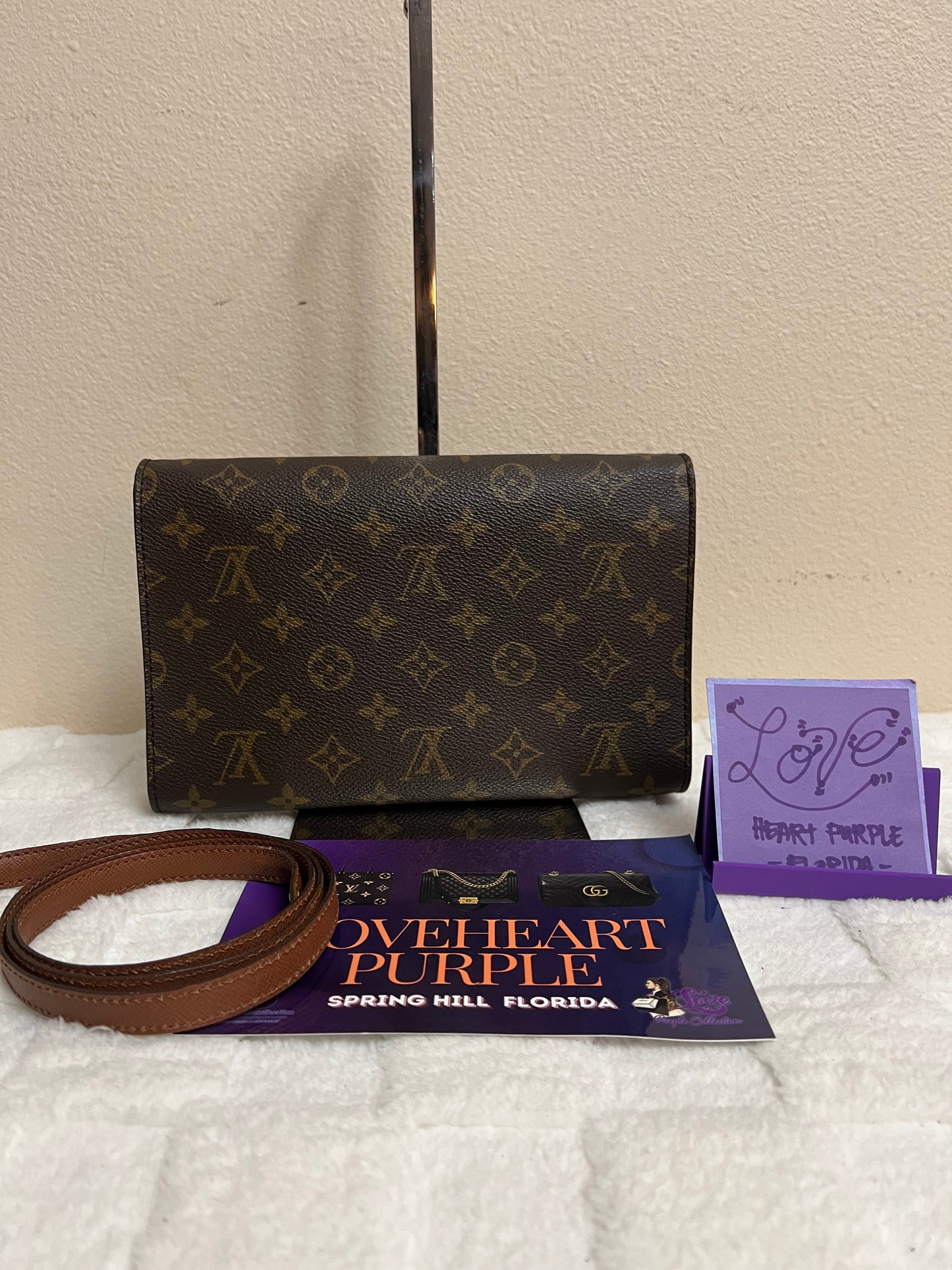 BORDEAUX 24 CROSSBODY