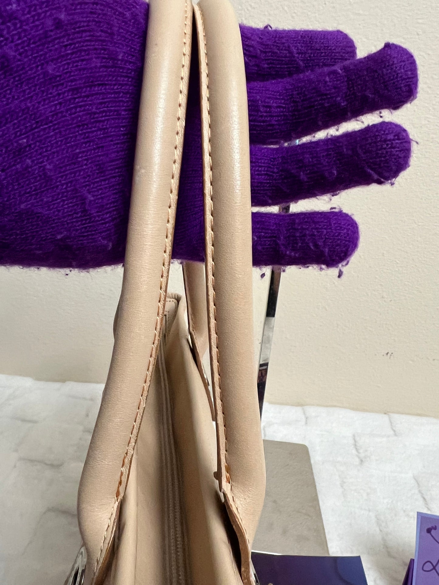B_B TOTE