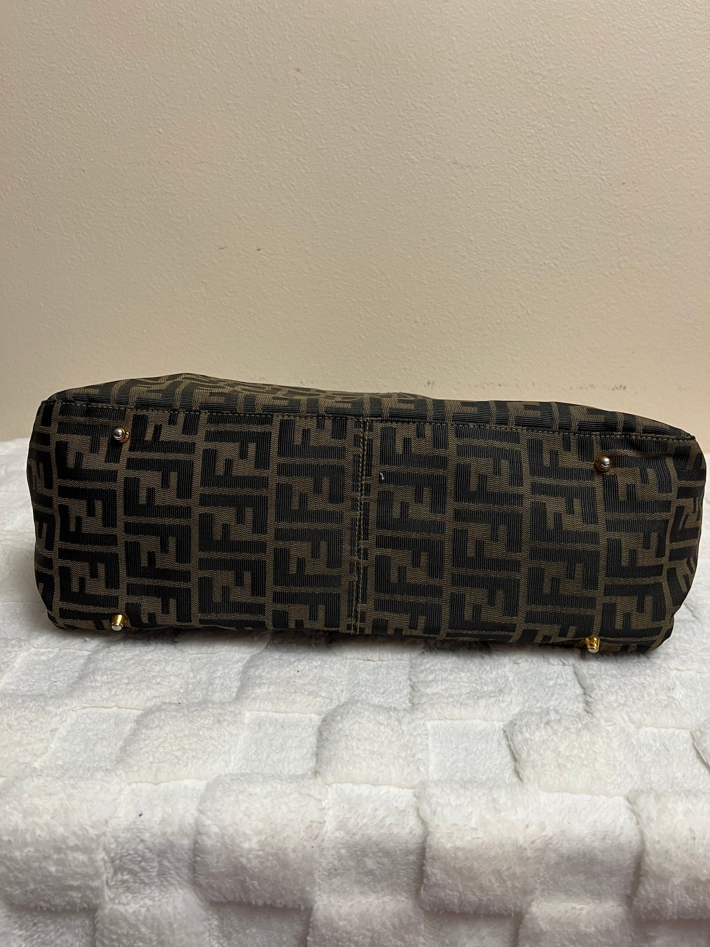 F_E_N_D_I TOTE