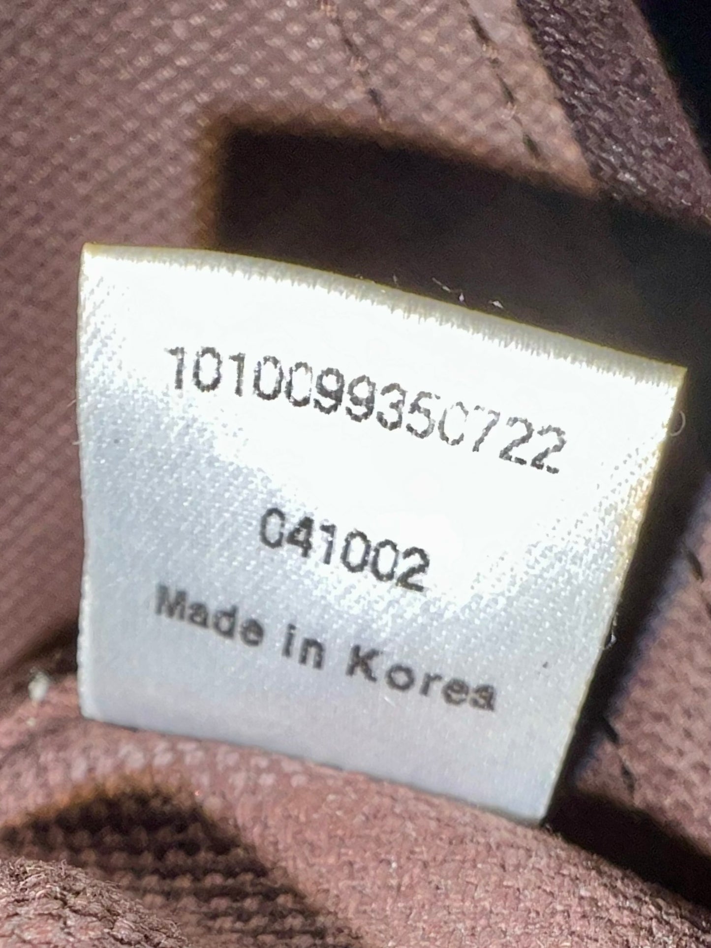 MCM CHOCO W/ BONE BLUE STRPES MM