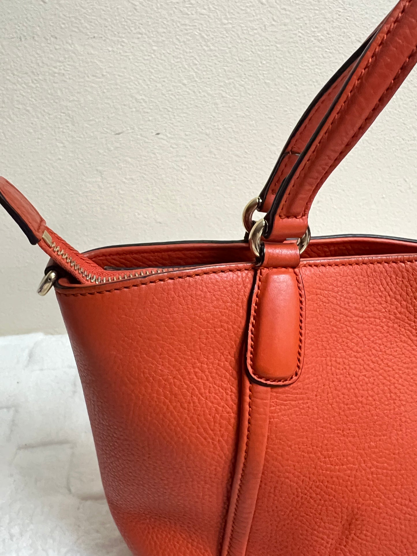 SOHO TASSLE 2 WAY ORANGE