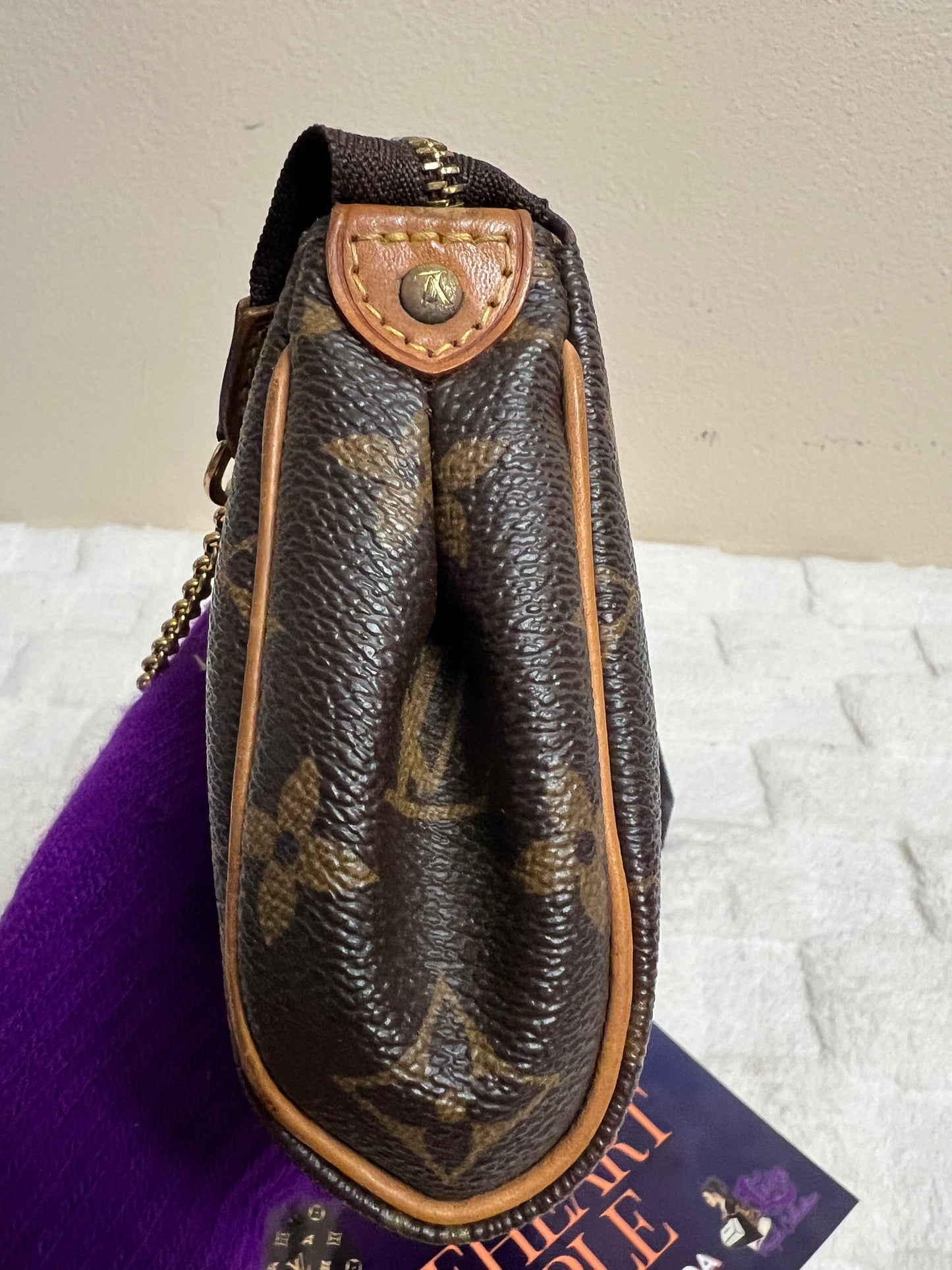 EVA MONOGRAM
