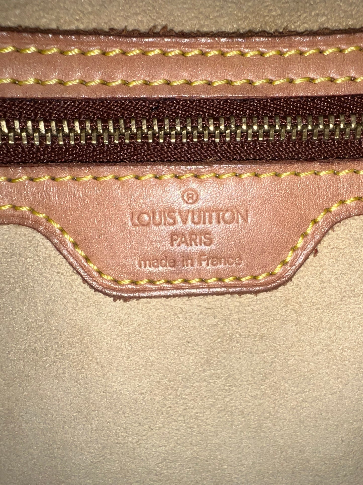 LOOPING GM MONOGRAM