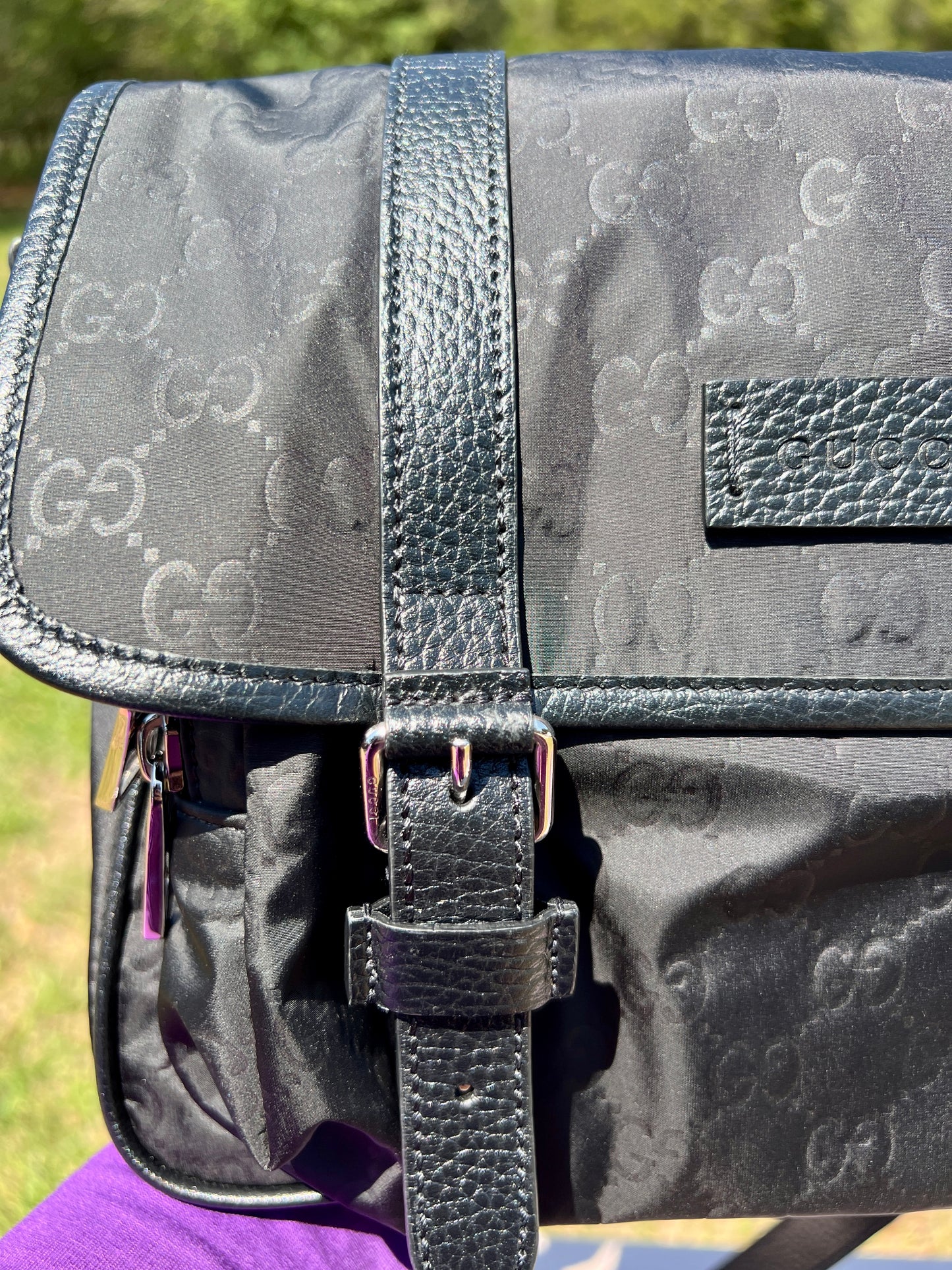 MESSENGER BAG BLACK