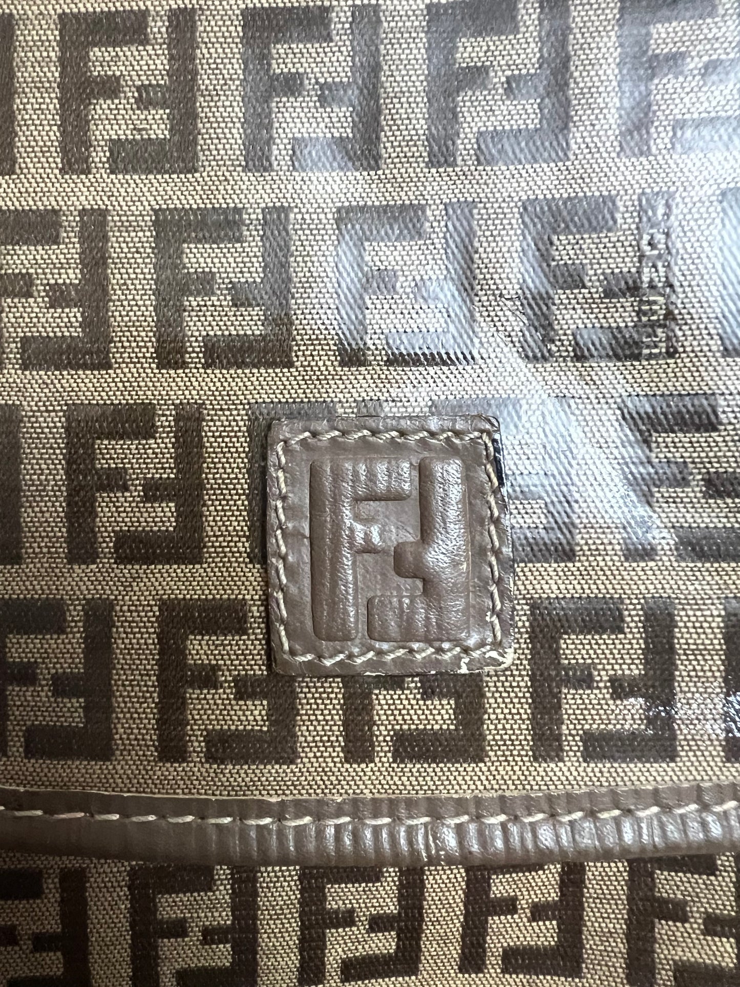 F E N D I CROSSBODY