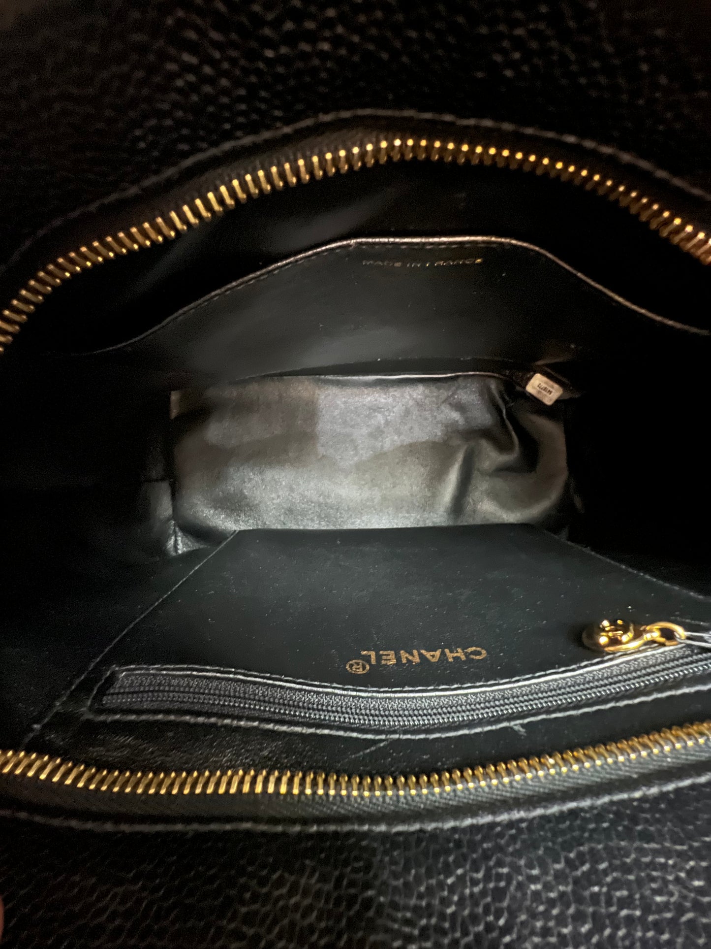 MEDALLION BLACK GHW