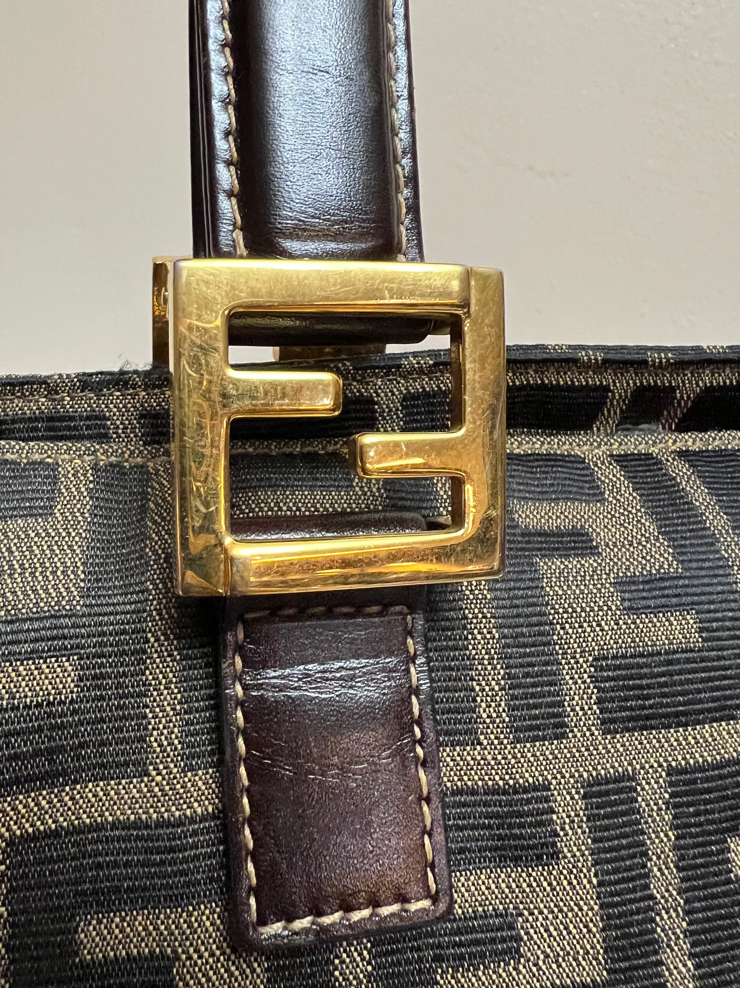 F_E_N_D_I TOTE