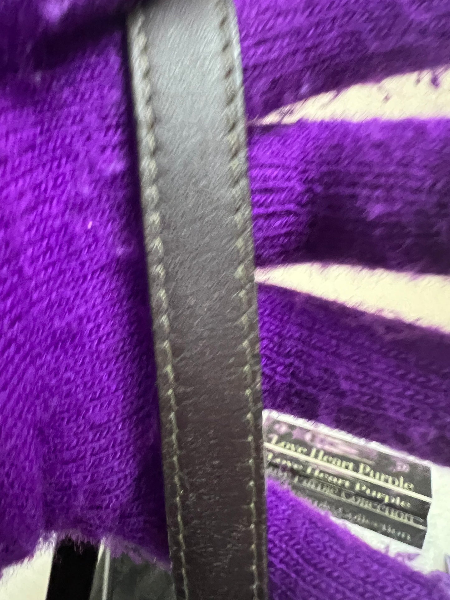 L _ O _ E _ W _ E CROSSBODY