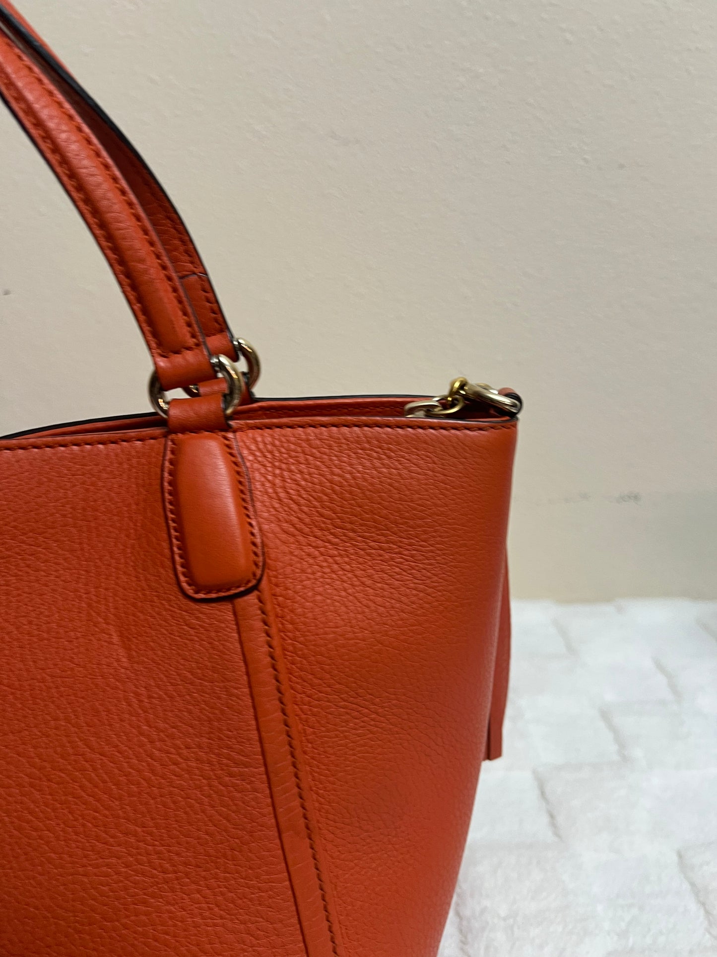 SOHO TASSLE 2 WAY ORANGE