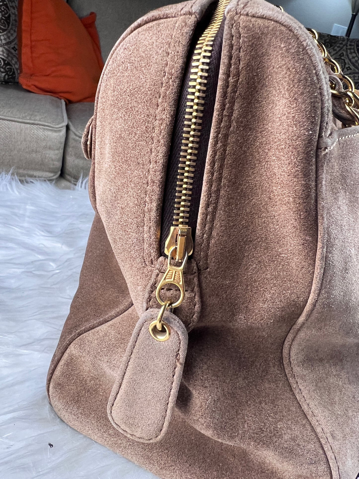 COCO MARK SUEDE TOTE BAG