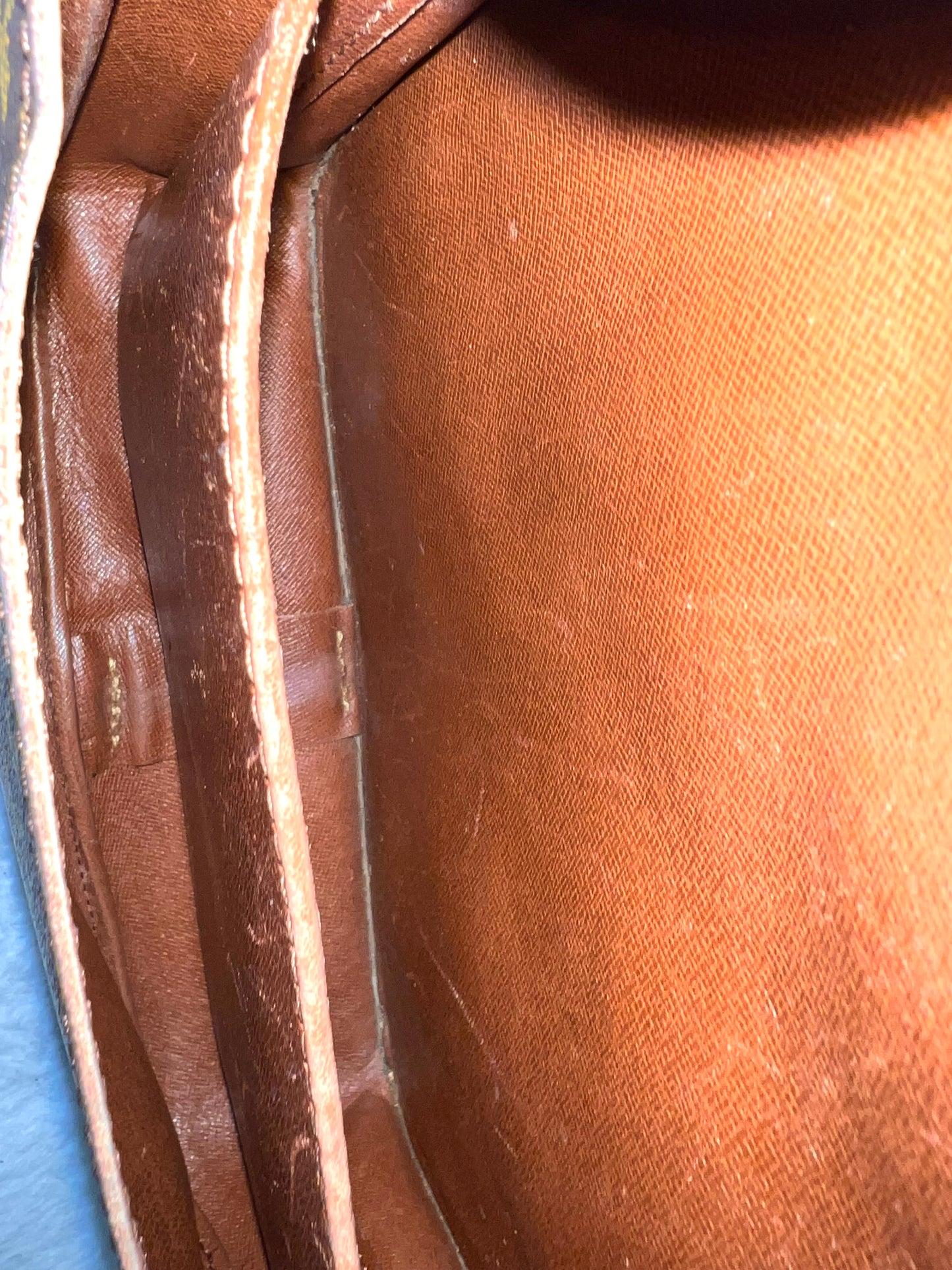 CARTOUCHIERE GM MONOGRAM