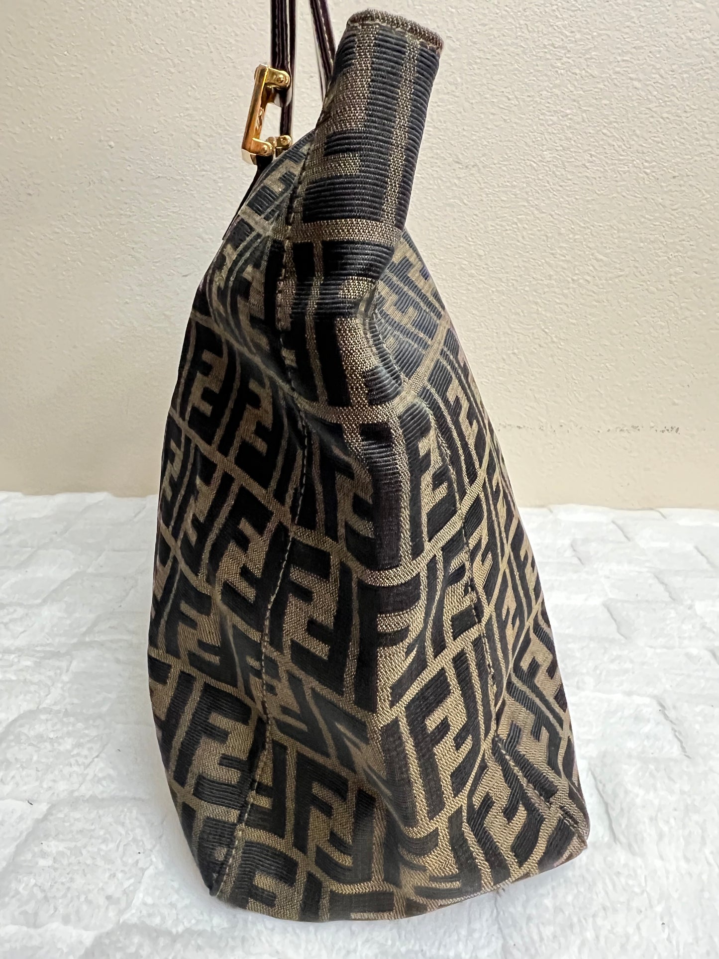 F_E_N_D_I TOTE