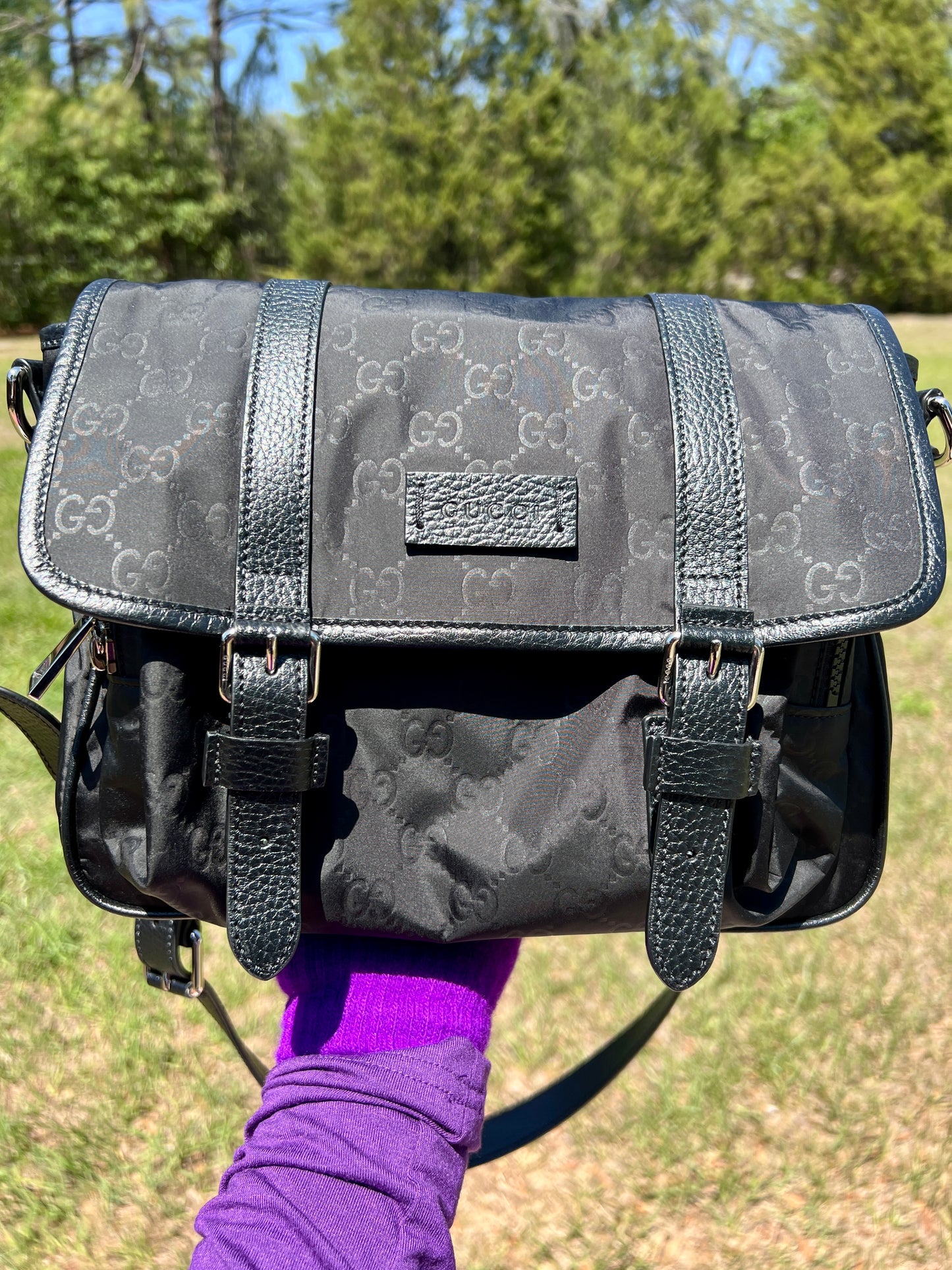 MESSENGER BAG BLACK