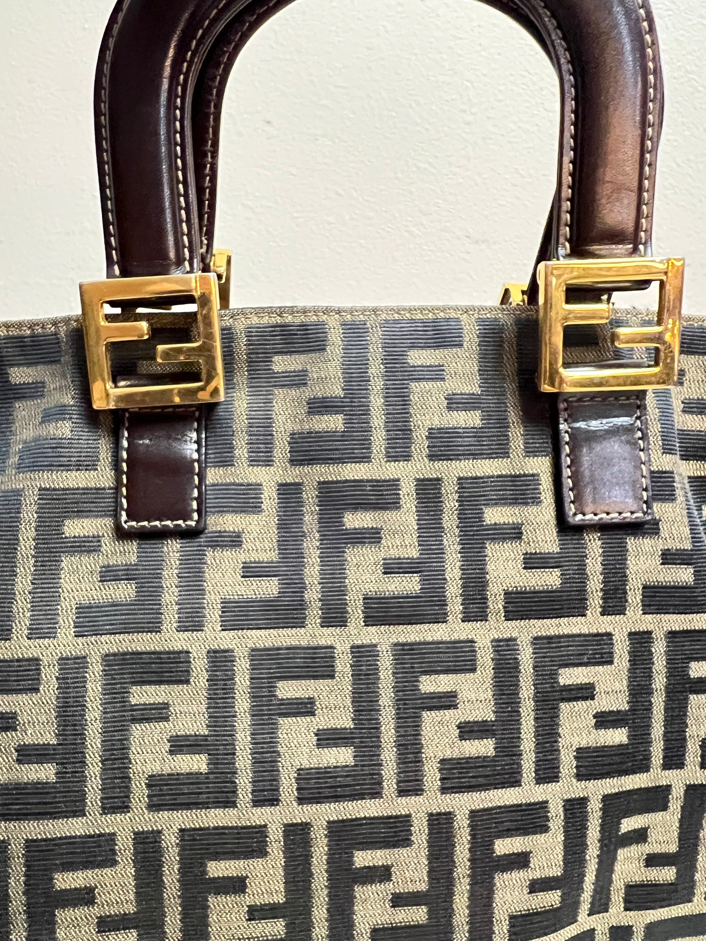 F_E_N_D_I TOTE
