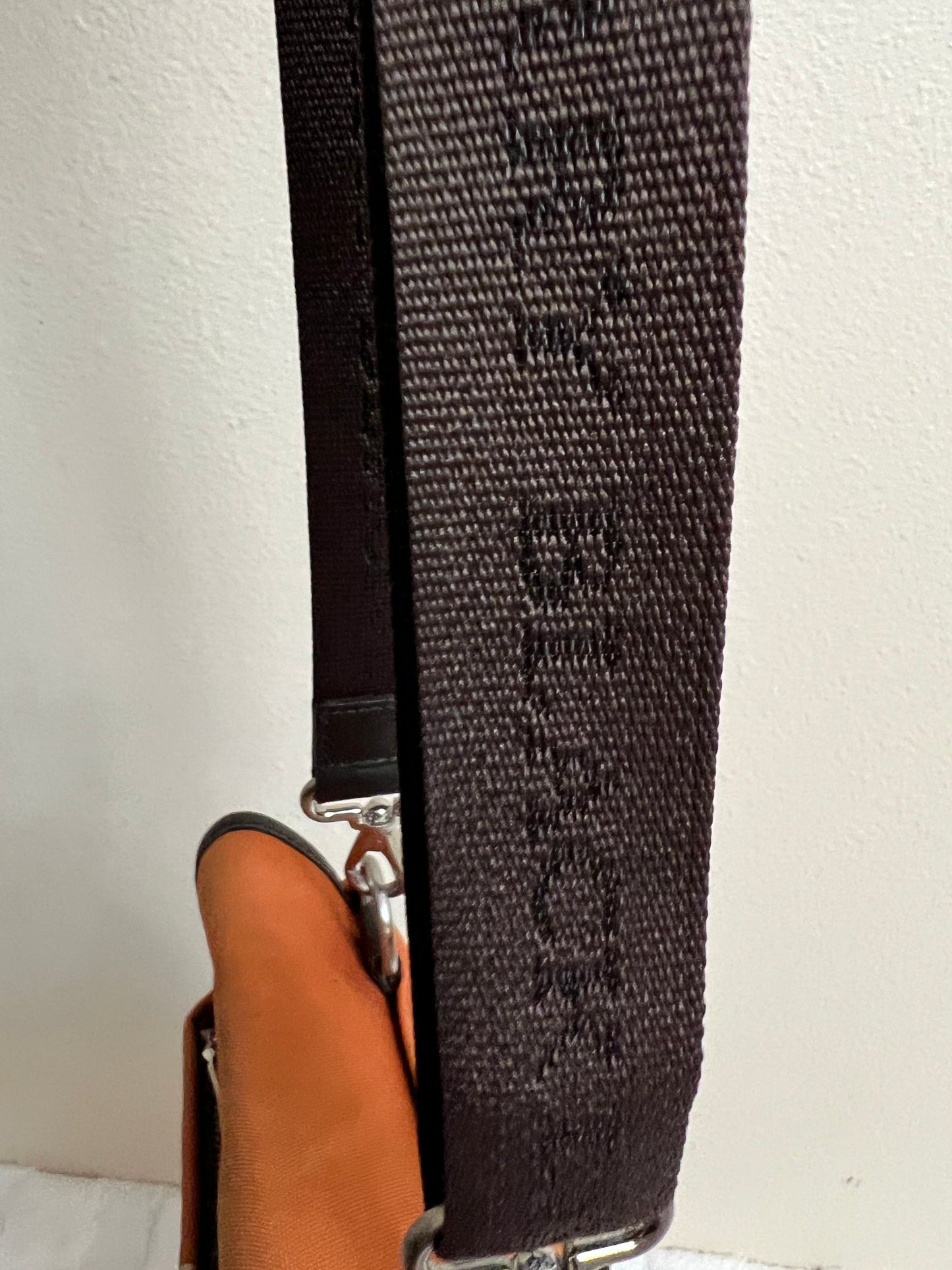 B_B CROSSBODY ORANGE