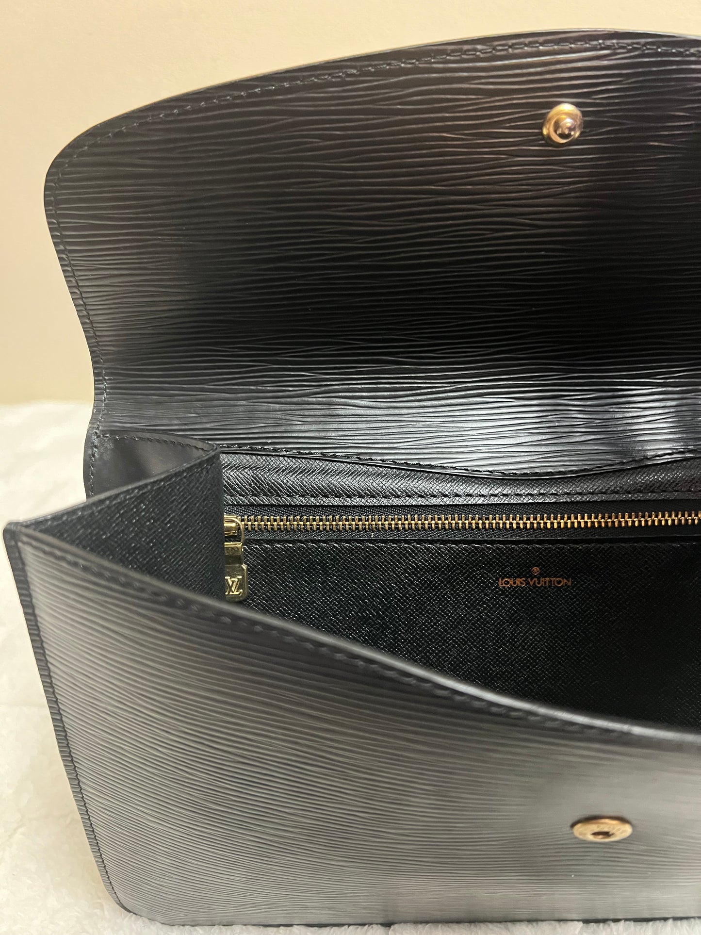 MONTAIGENE EPI CLUTCH BLACK