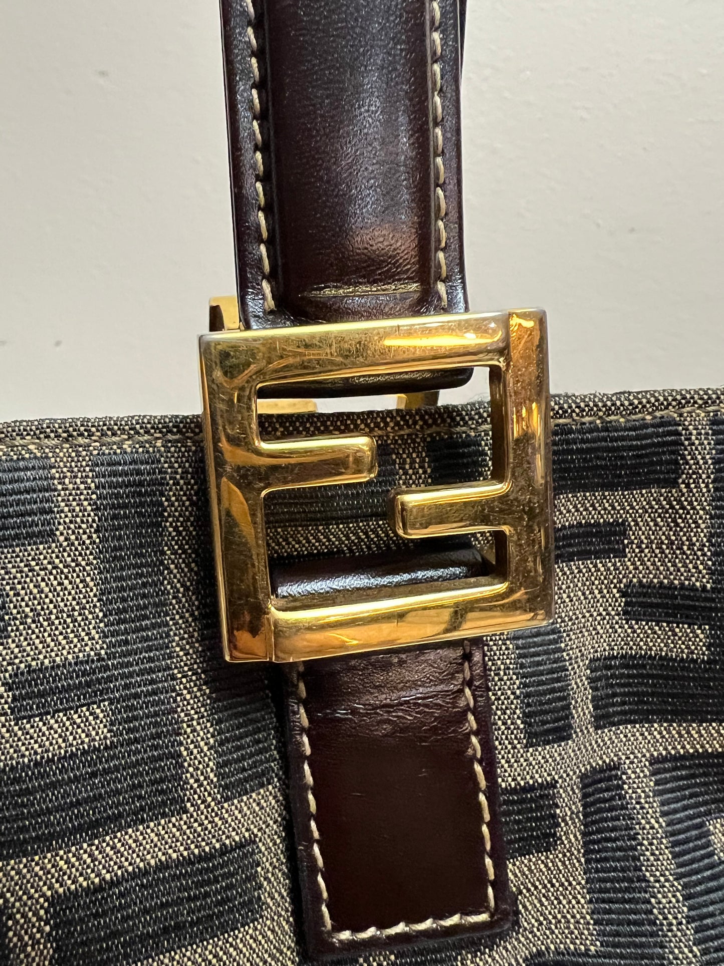 F_E_N_D_I TOTE