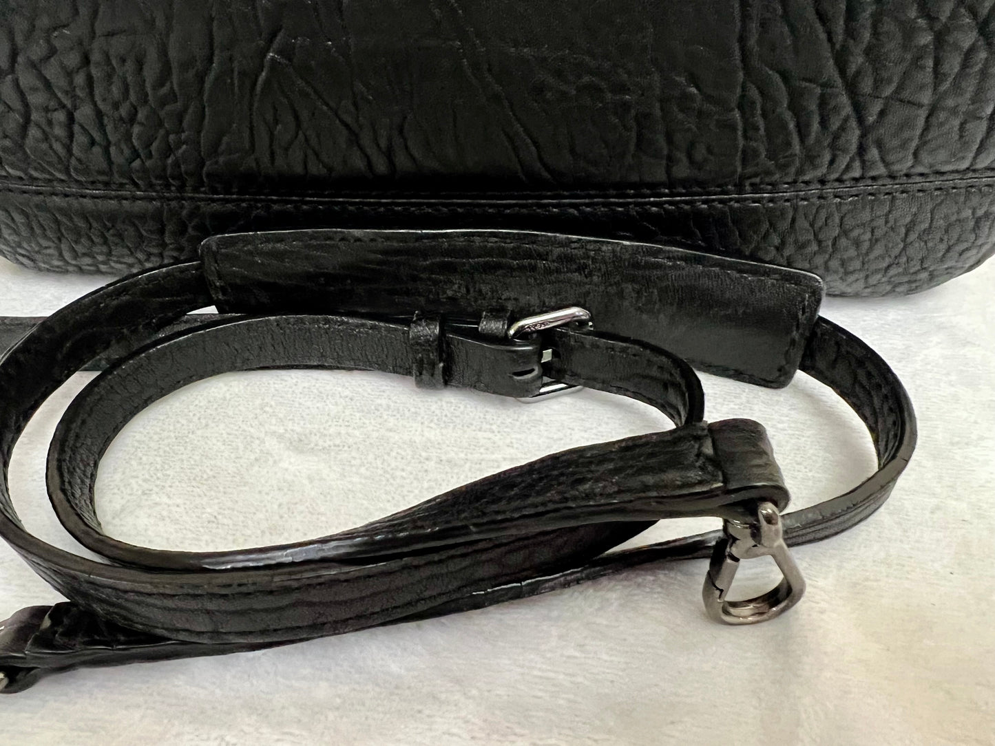 MCM 2WAY STUDS LTD BLACK