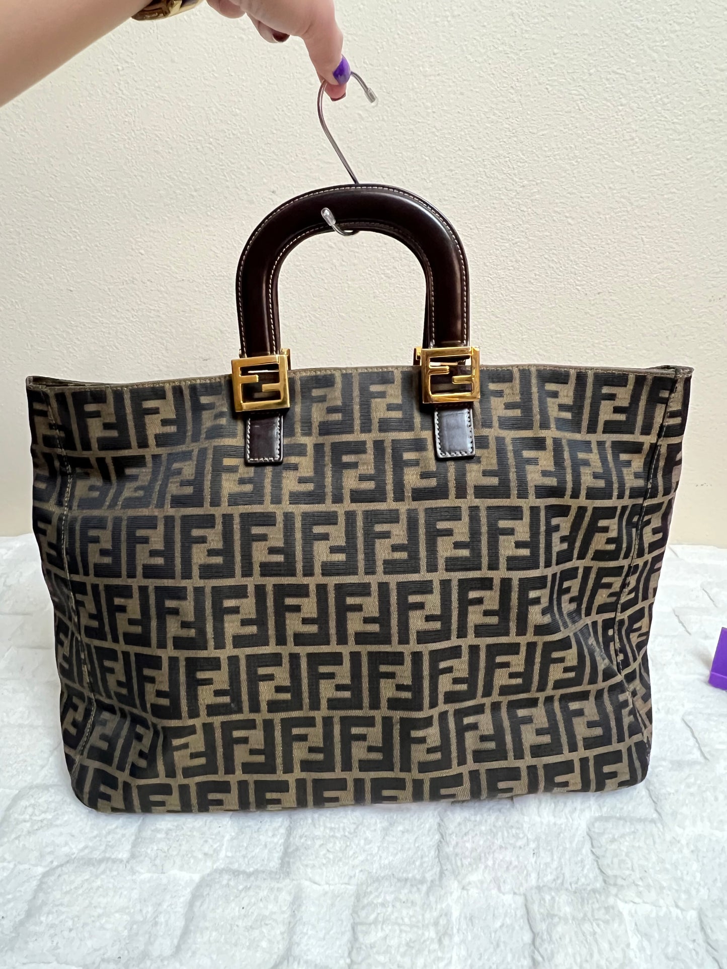 F_E_N_D_I TOTE