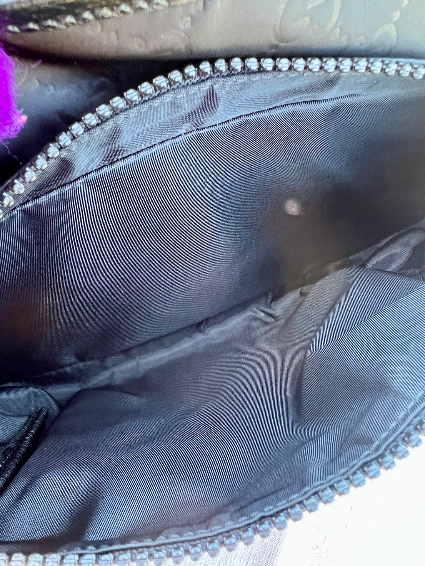 MESSENGER BAG BLACK