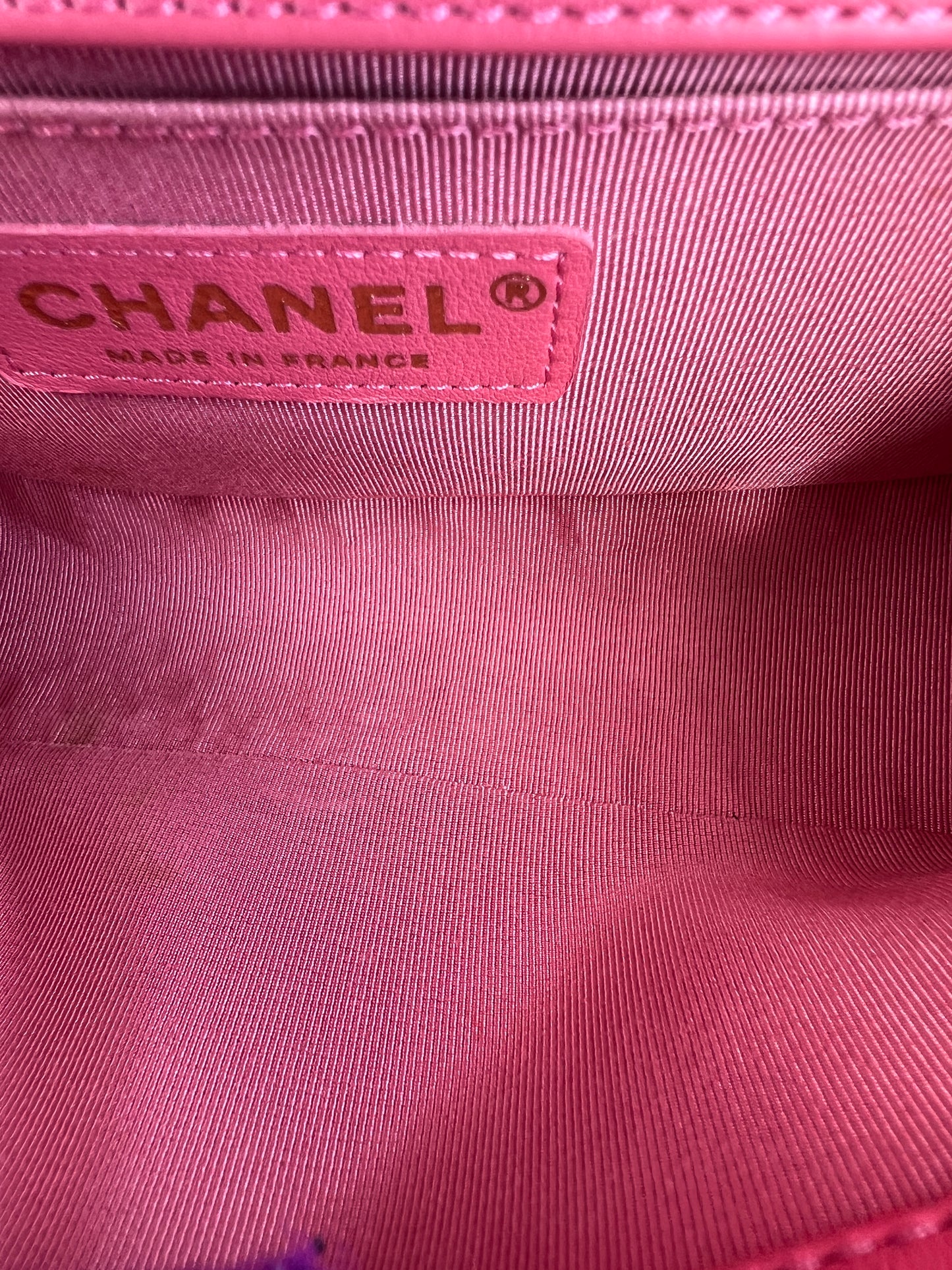 BOY FLAP CHEVRON CALFSKIN SMALL PINK