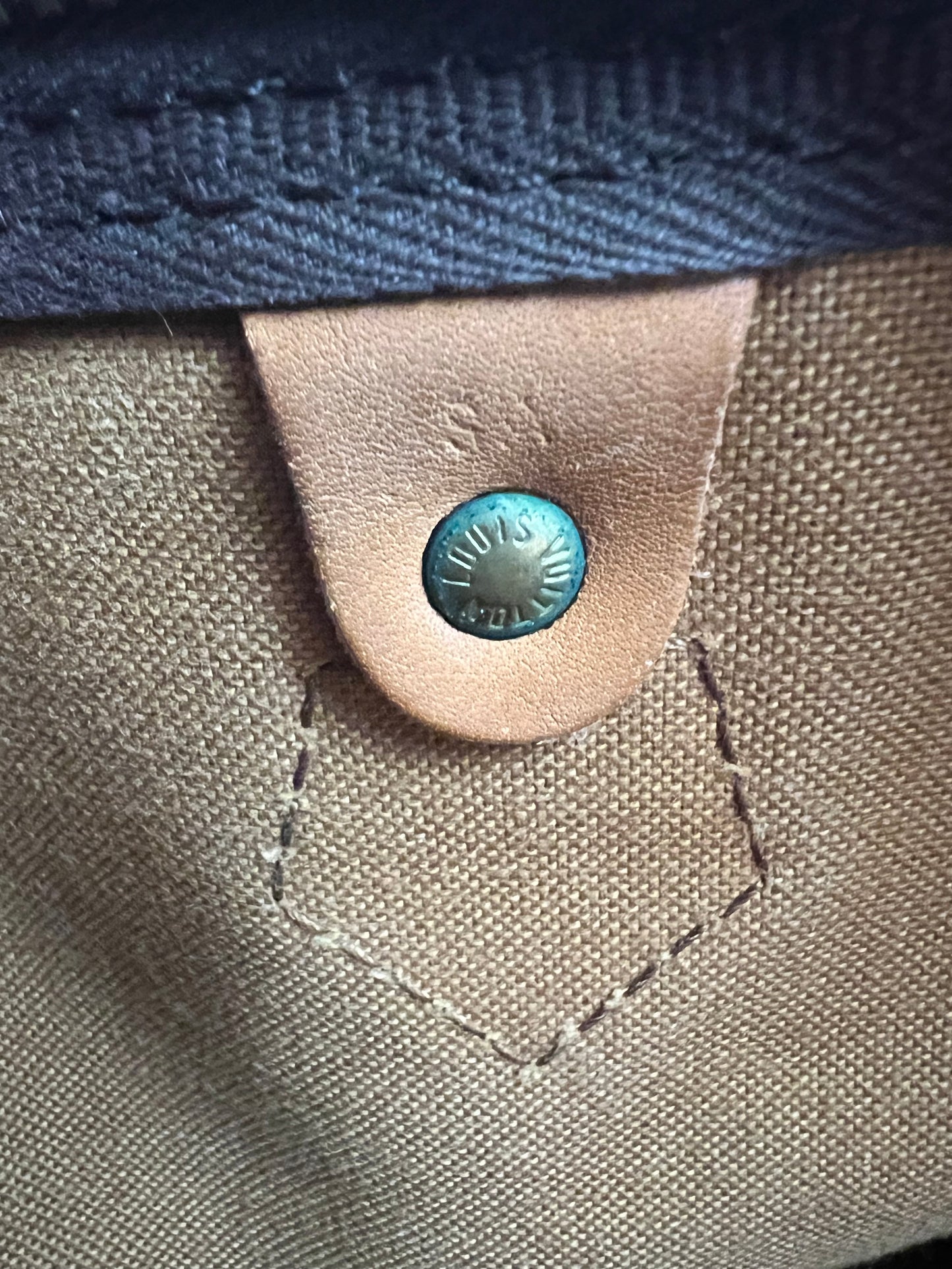 SPEEDY 40 MONOGRAM