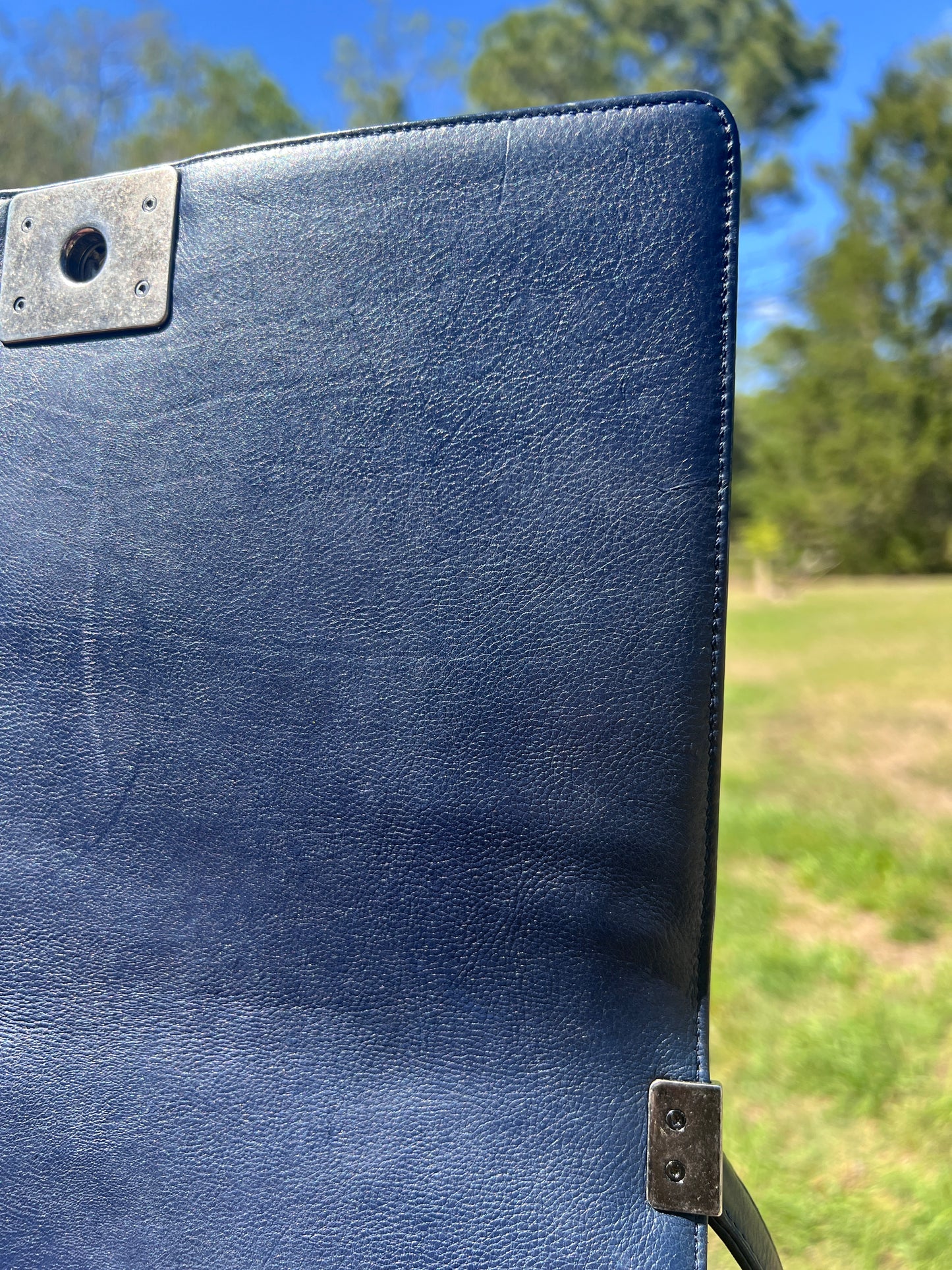 BOY FLAP CALFSKIN MEDIUM NM NAVY