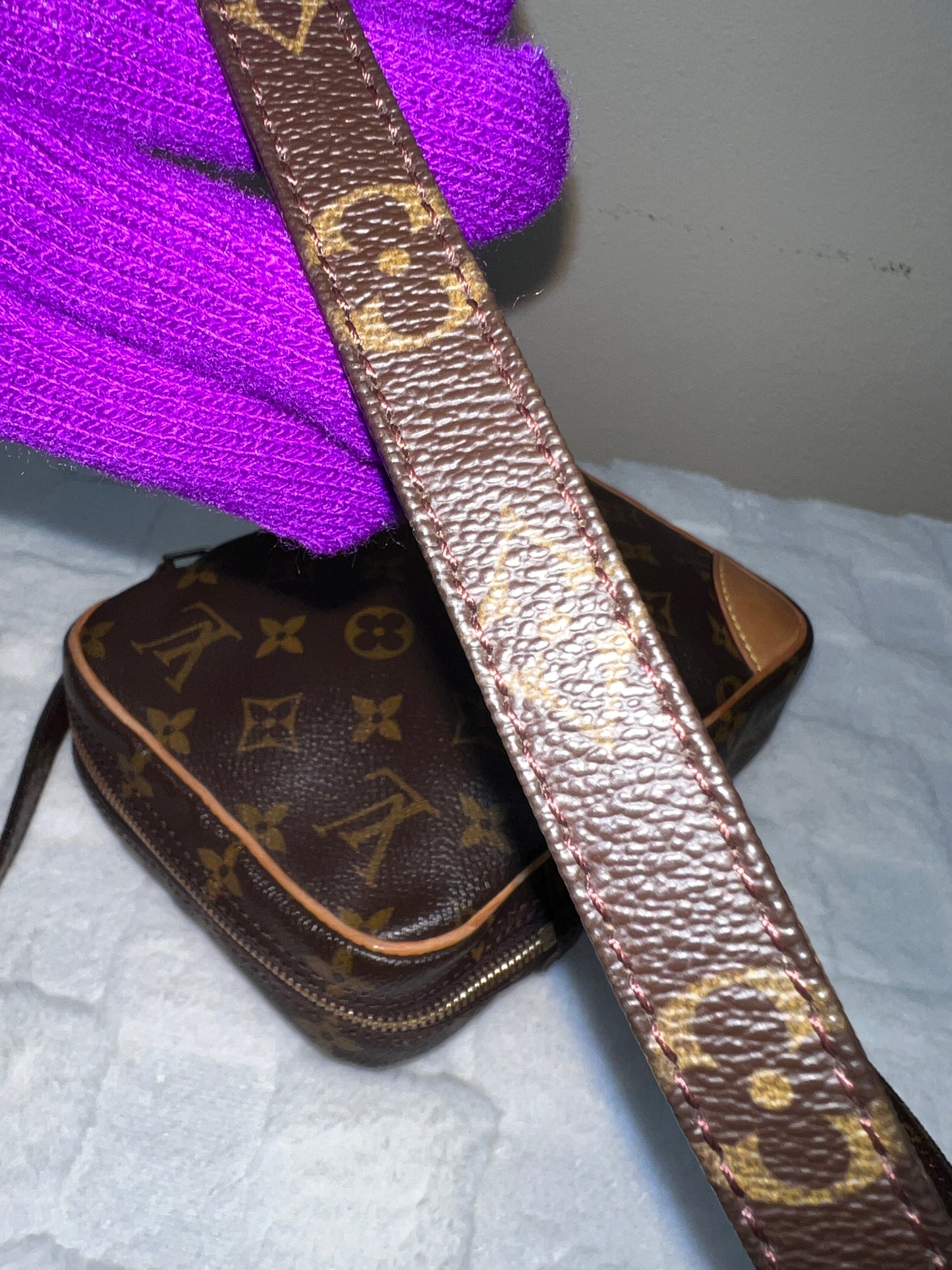 DANUBE CROSSBODY MONO
