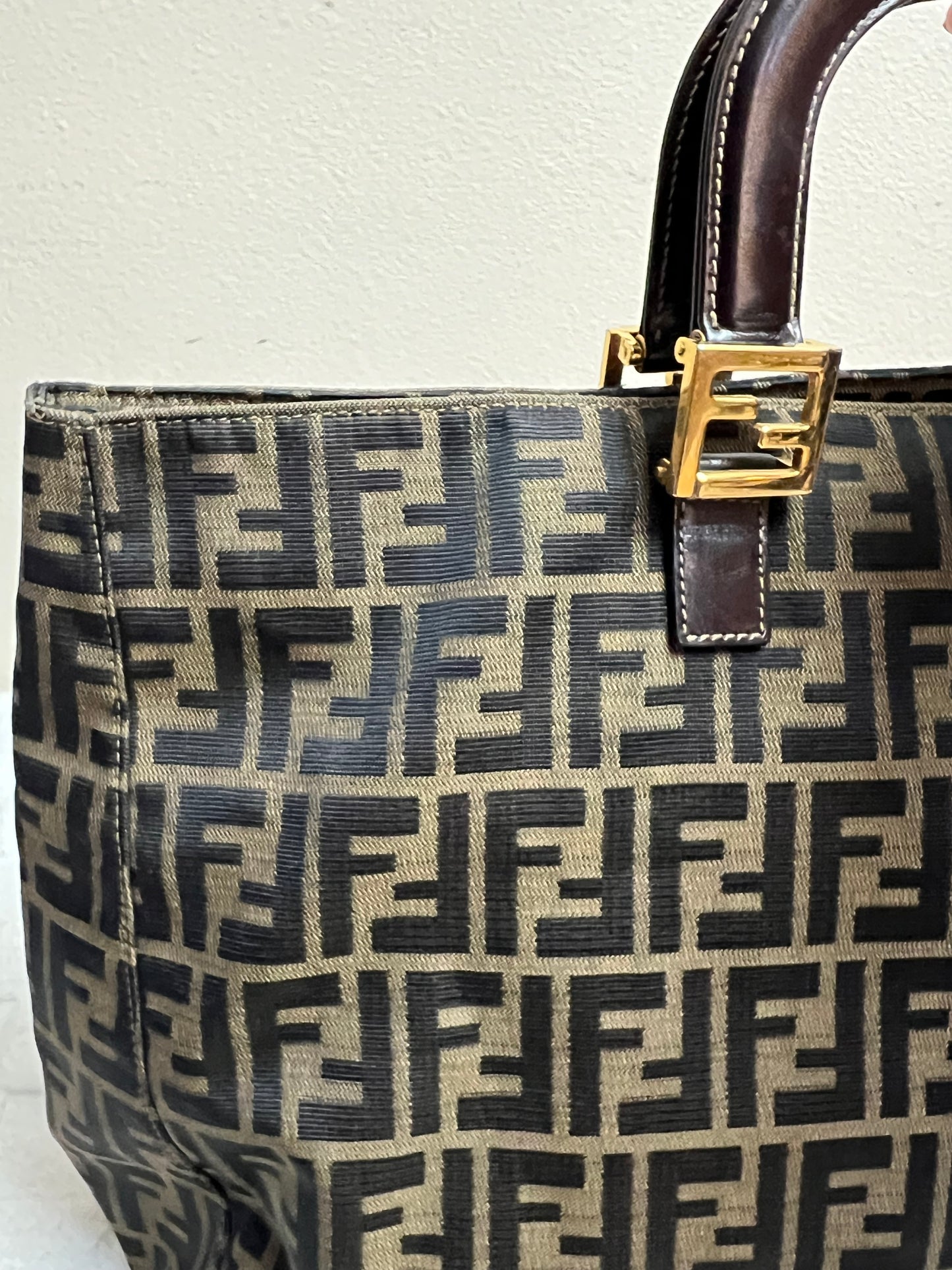 F_E_N_D_I TOTE