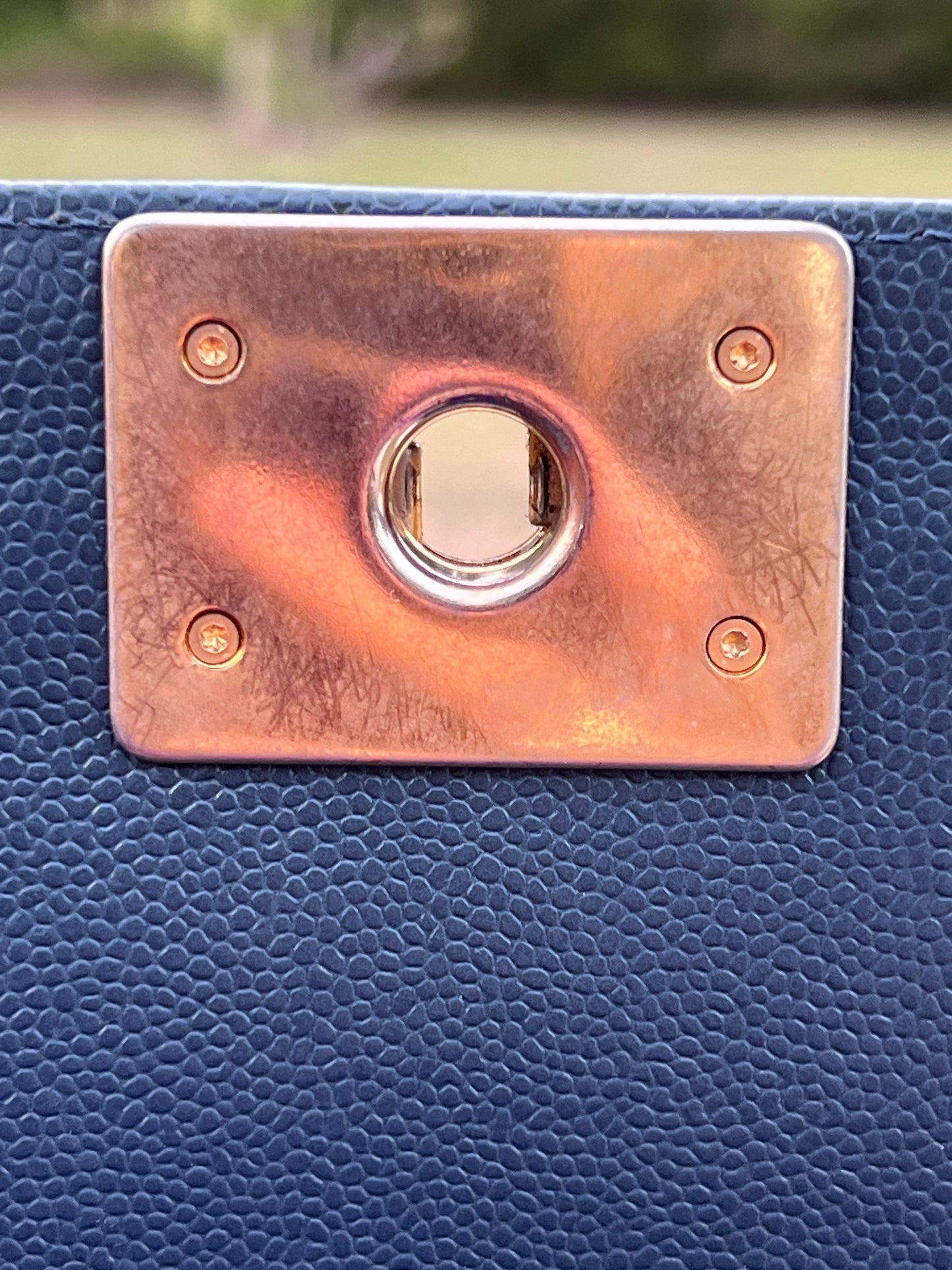 BOY FLAP CAVIAR MEDIUM