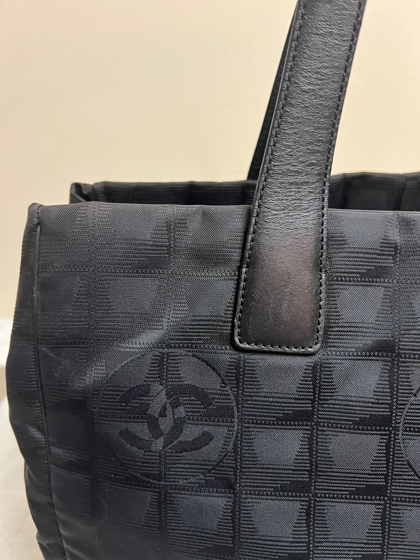 TRAVEL LINE TOTE