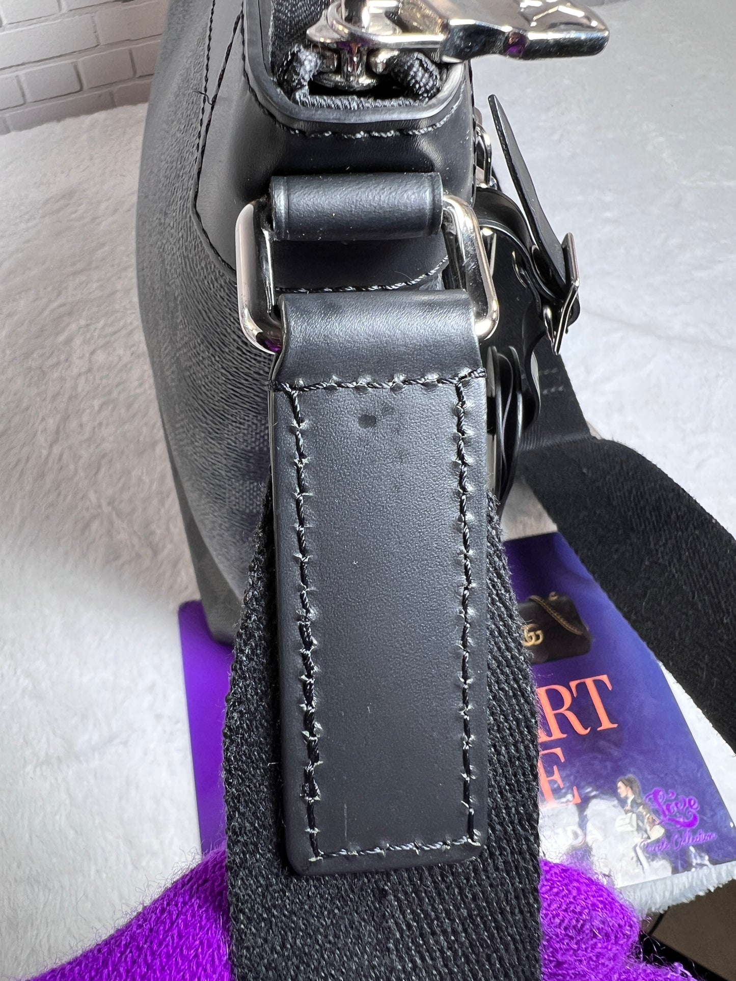 MICK PM MESSENGER GRAPHITE