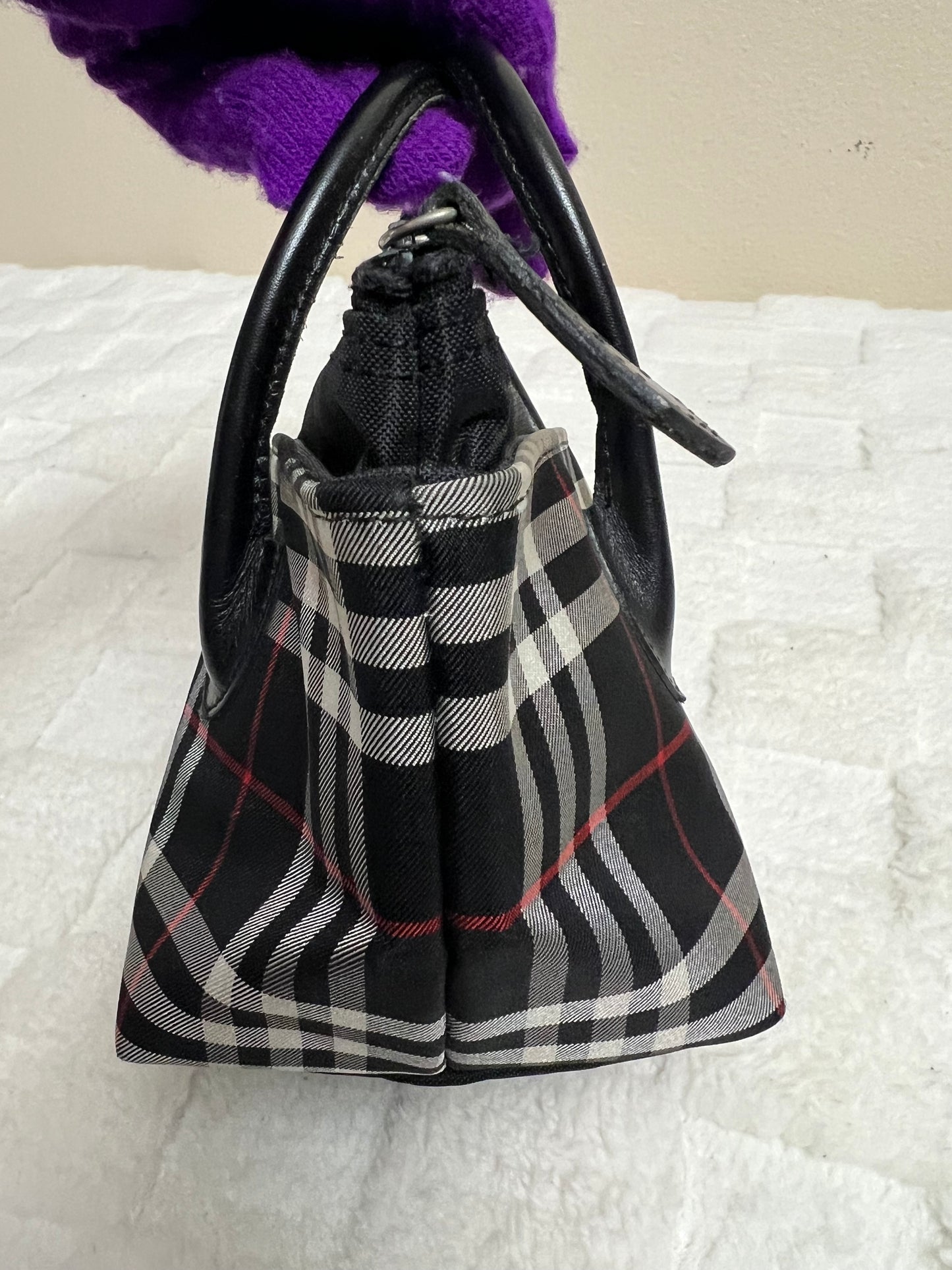 B _ B BLACK POUCH