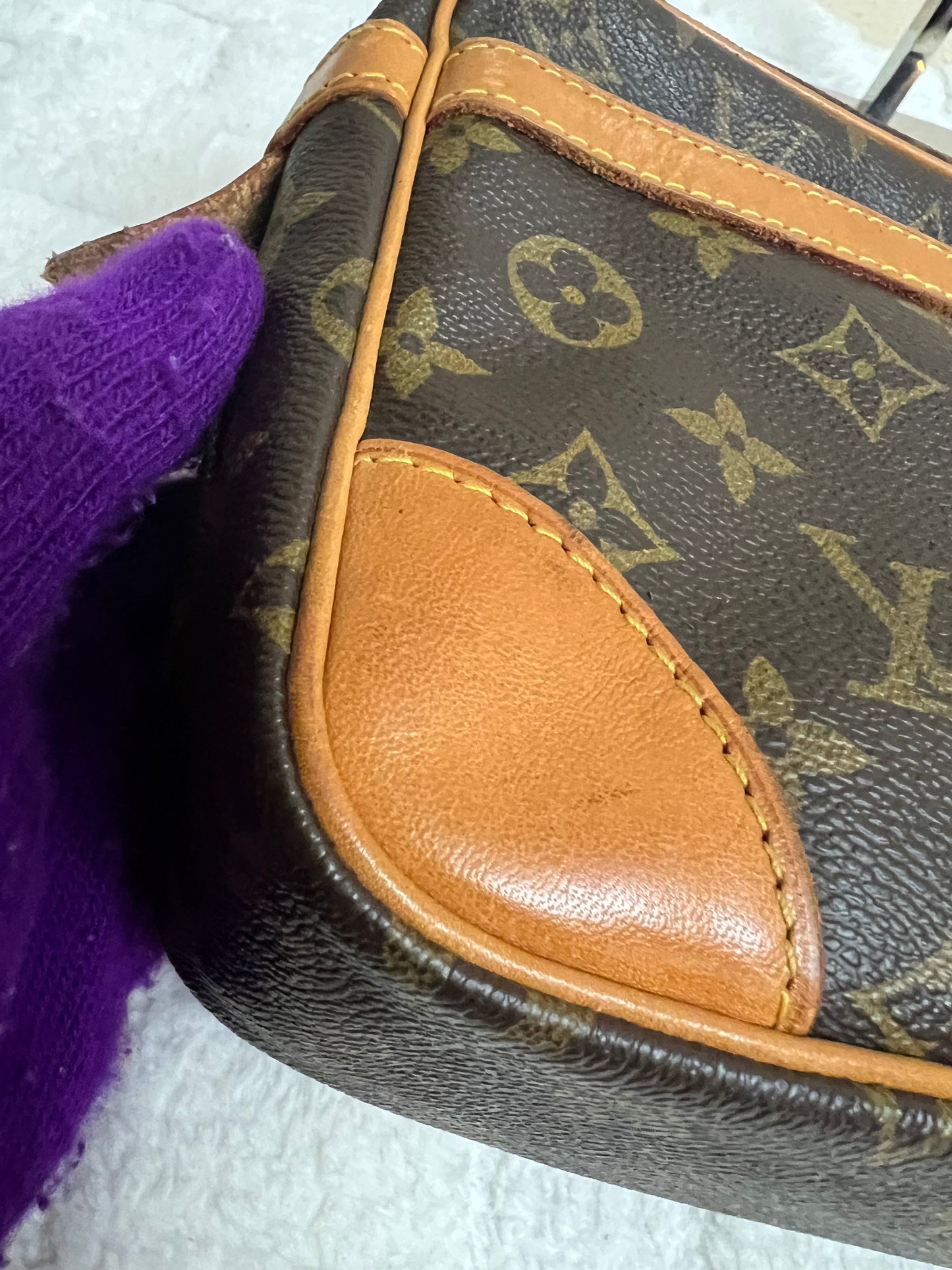 COMPIEGNE 28 CLUTCH