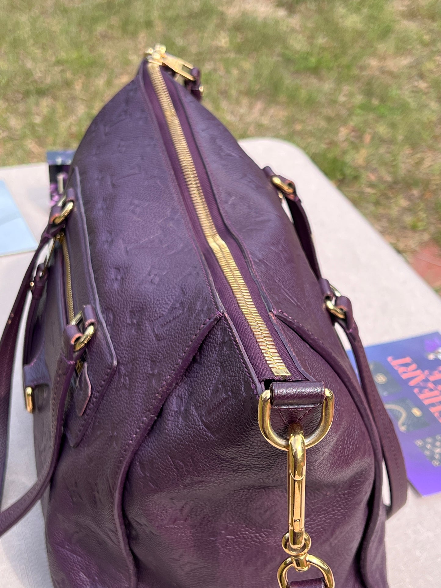 LUMINEUSE EMPRIENTE PURPLE PM