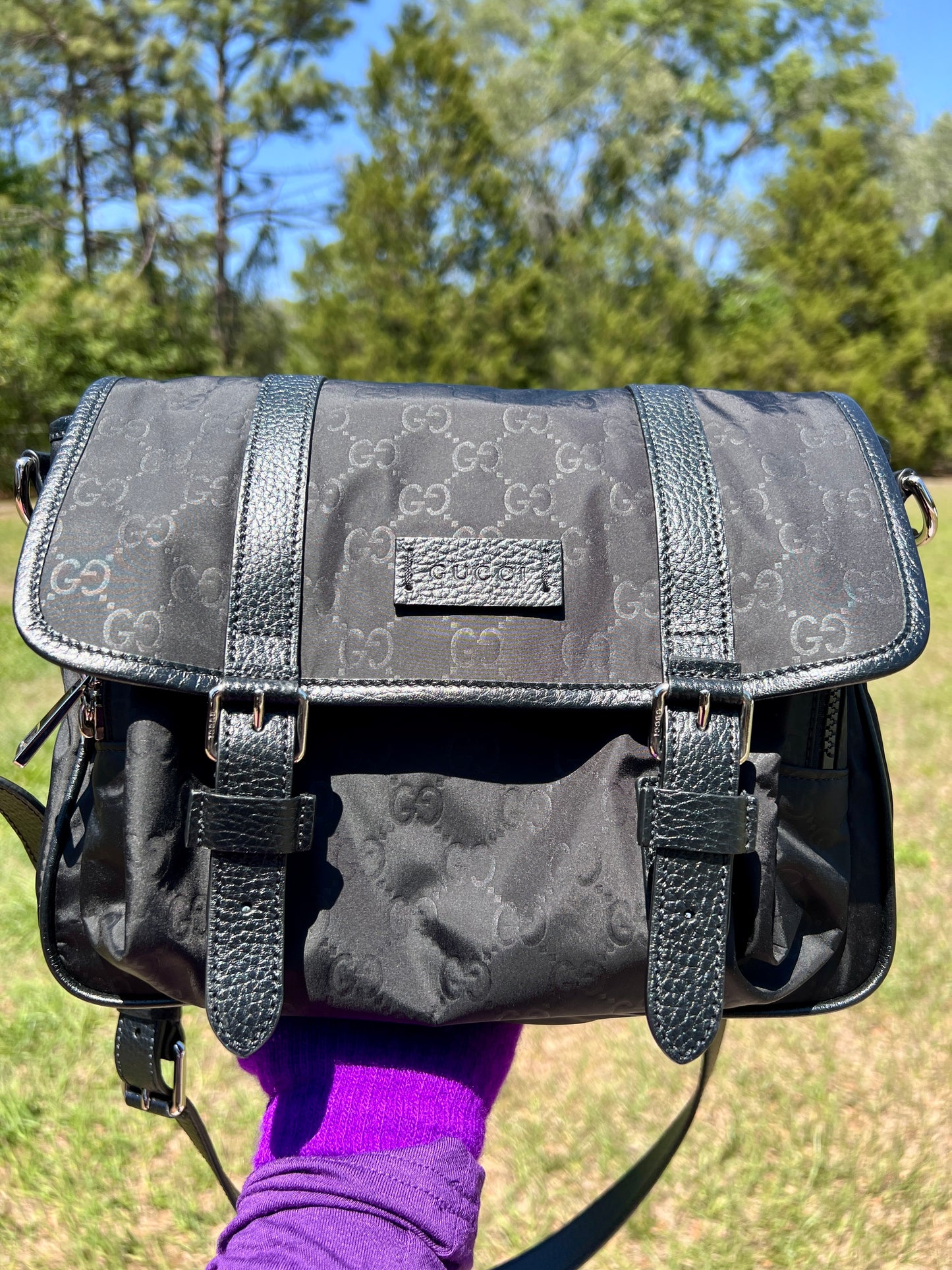 MESSENGER BAG BLACK