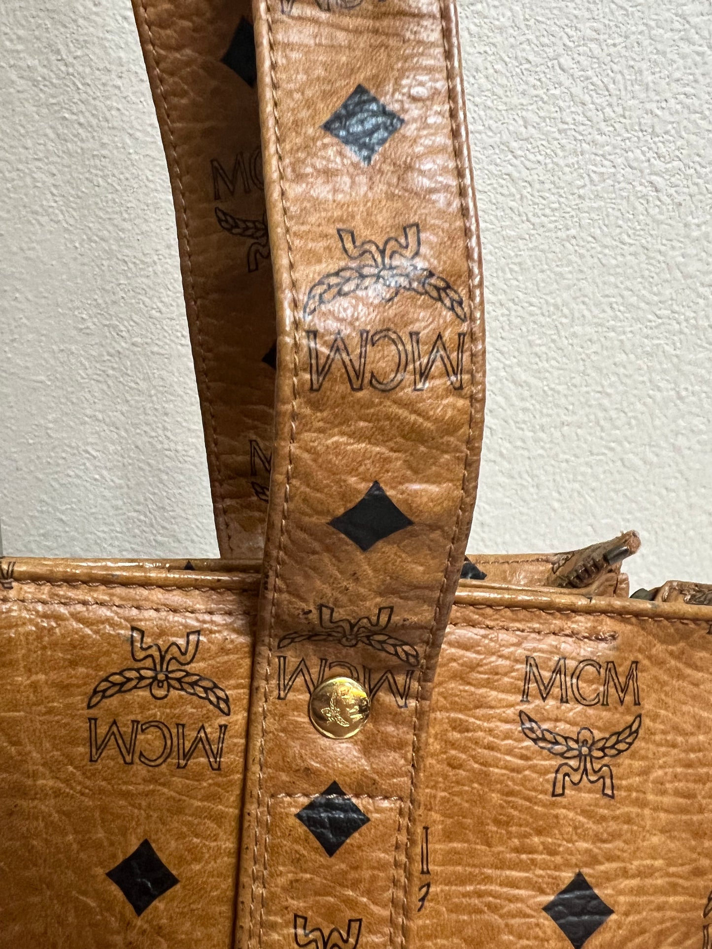 M_C_M SHOULDER BAG