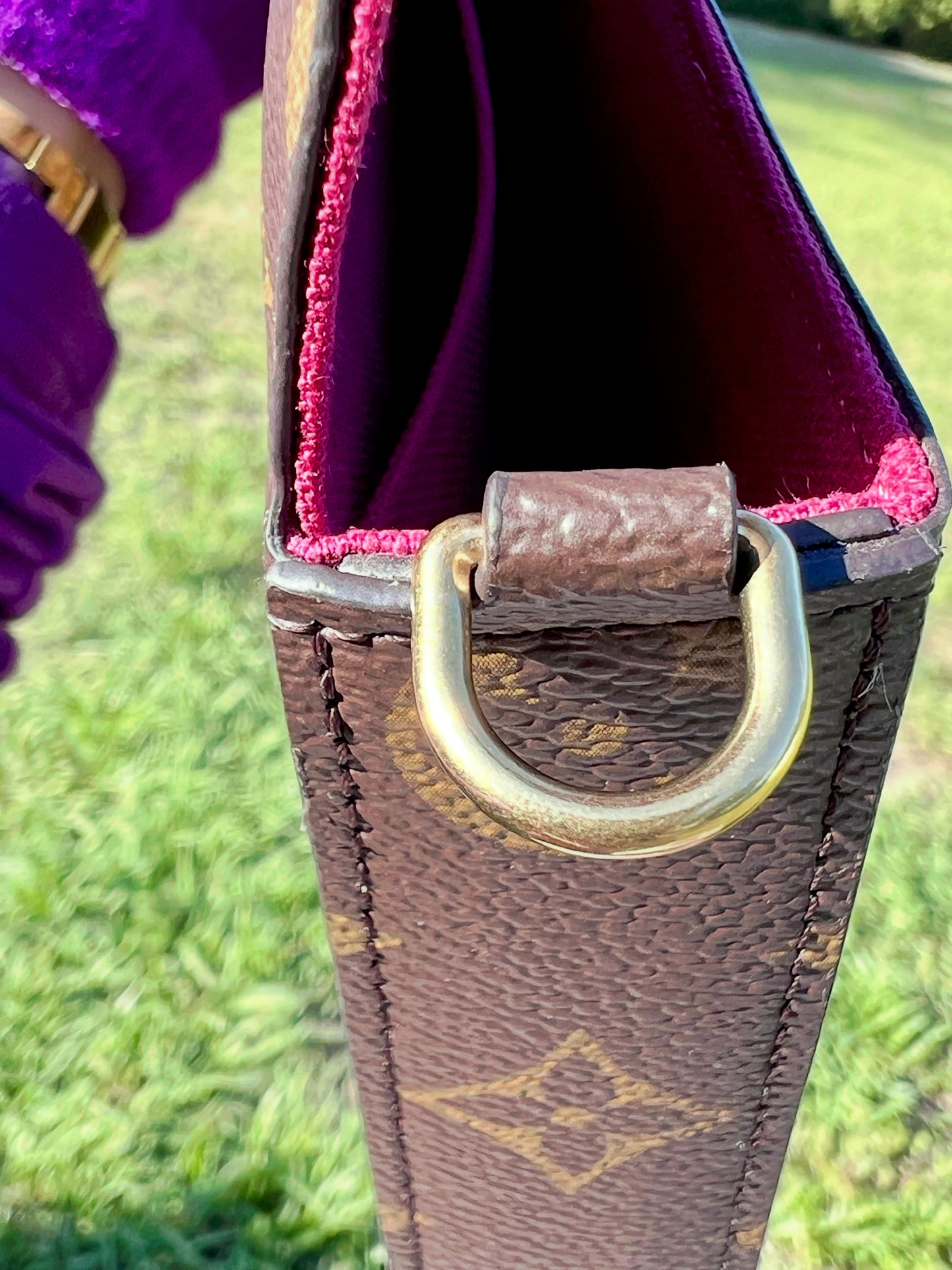 FELICIE POCHETTE MONO