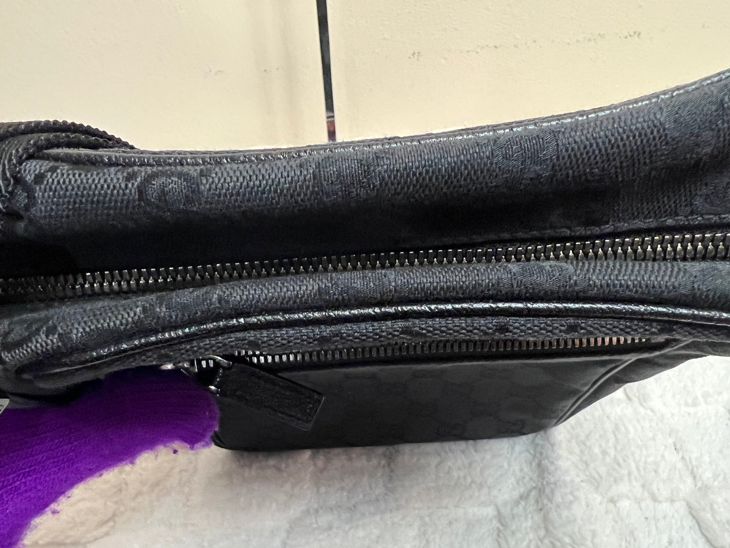 G _ G CROSSBODY BLACK