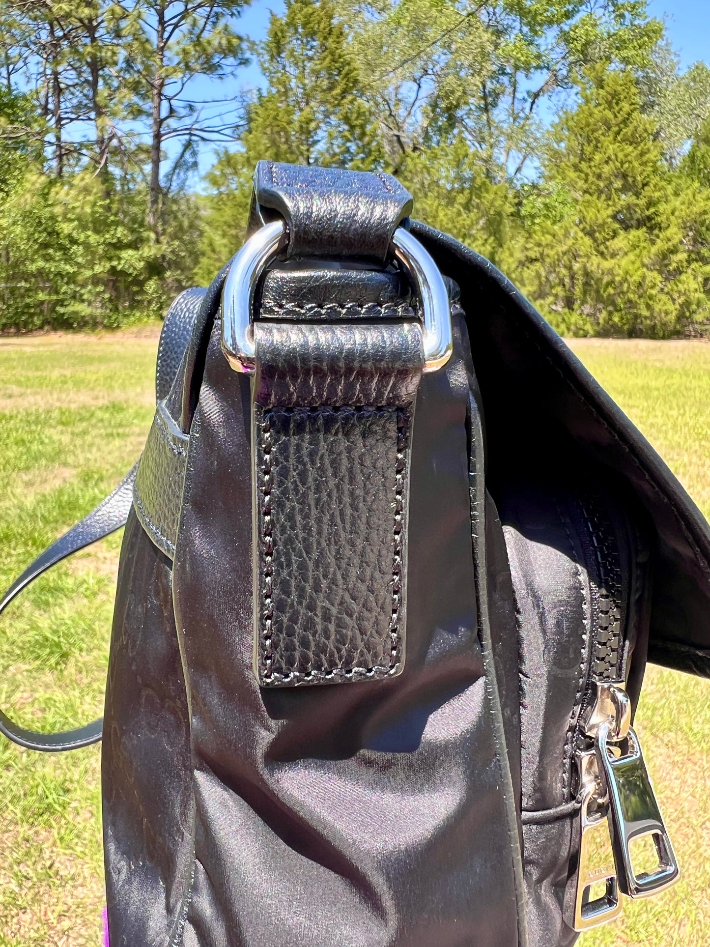 MESSENGER BAG BLACK