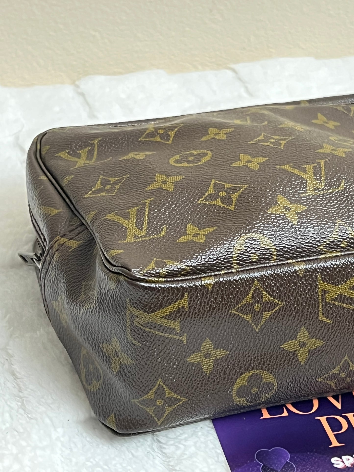 TROUSSE 28 MONOGRAM