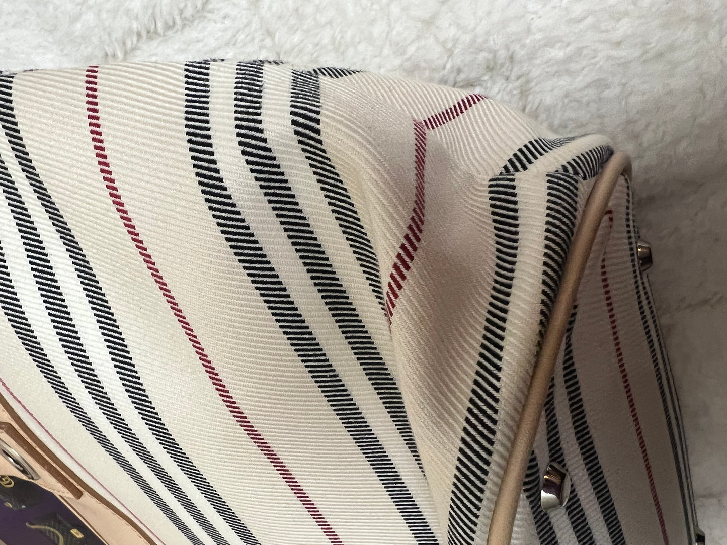 B_B TOTE