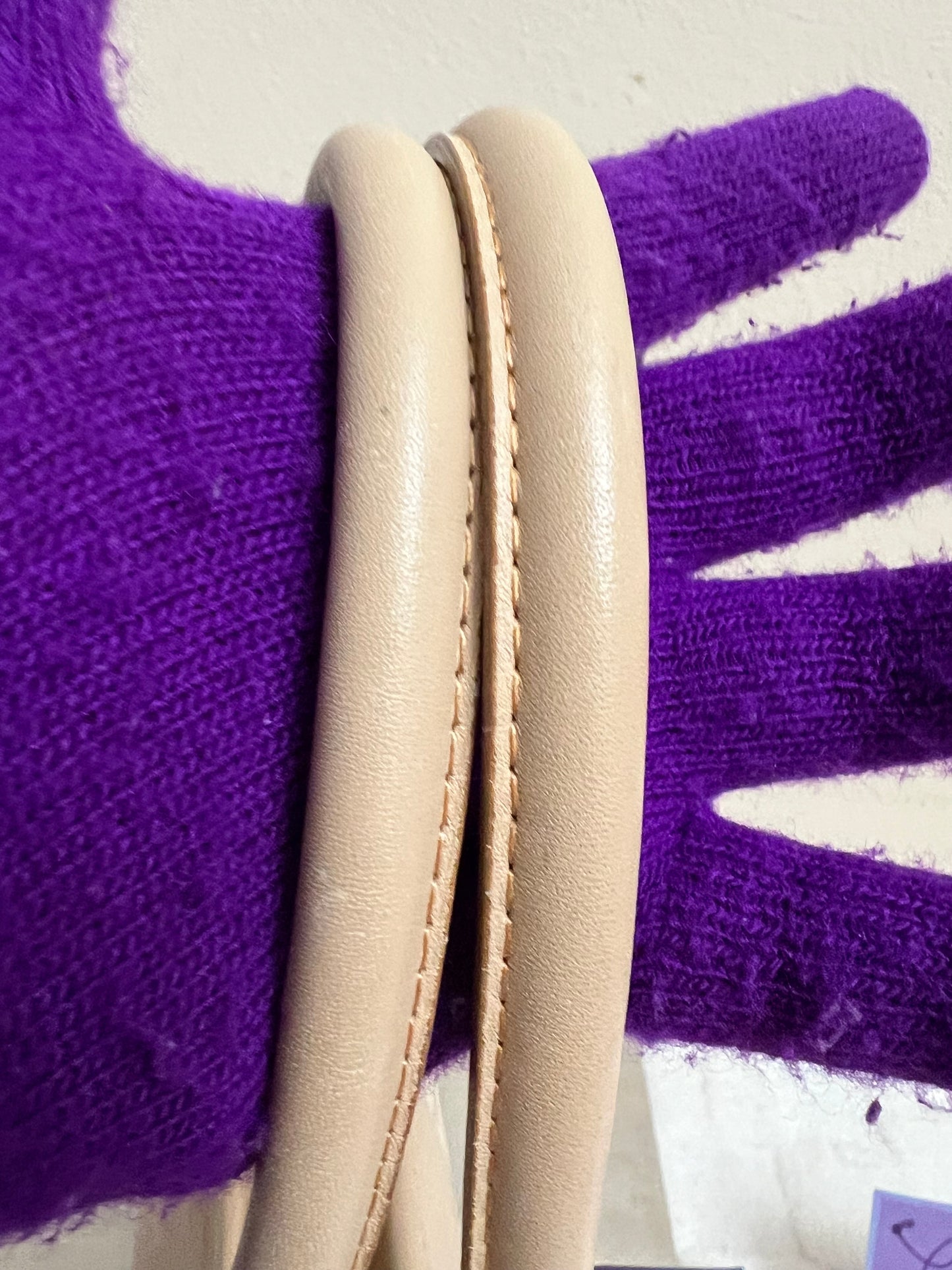 B_B TOTE