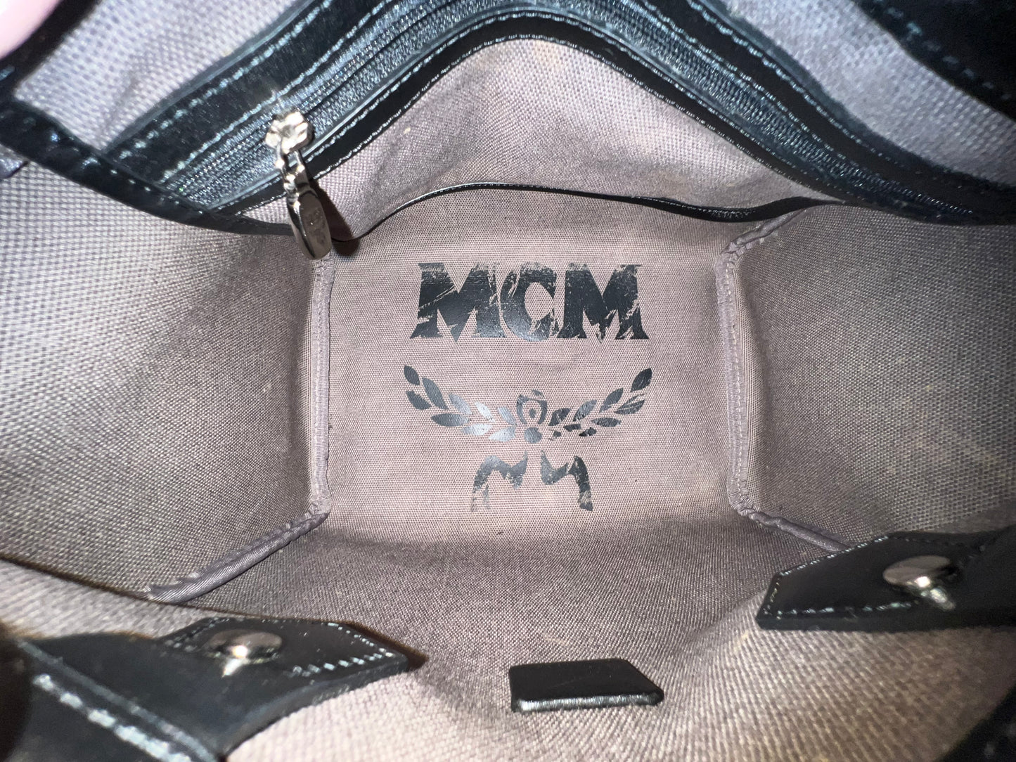 MCM BOSTON 25 W/ BONE