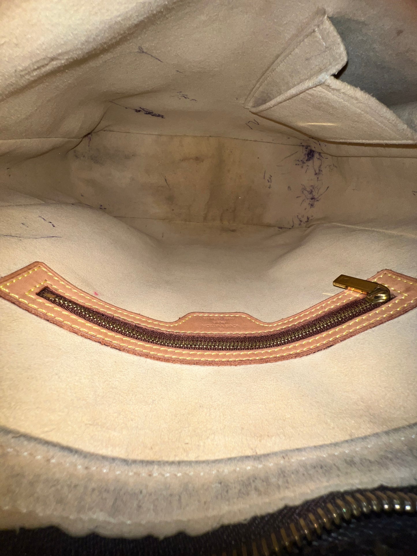 LOOPING GM MONOGRAM