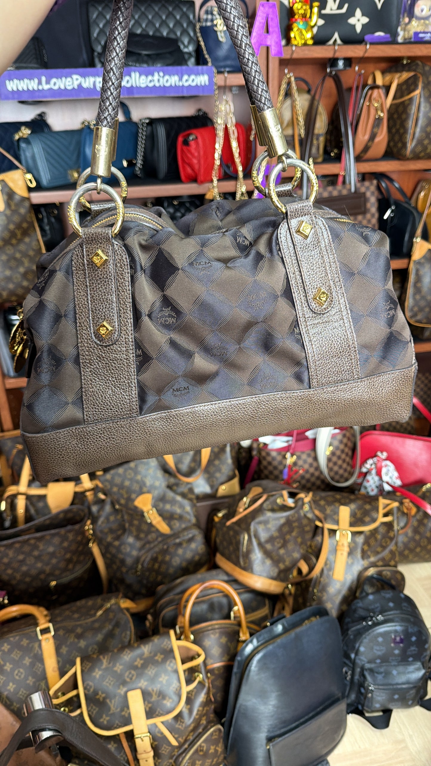 MCM BOSTON CHOCO