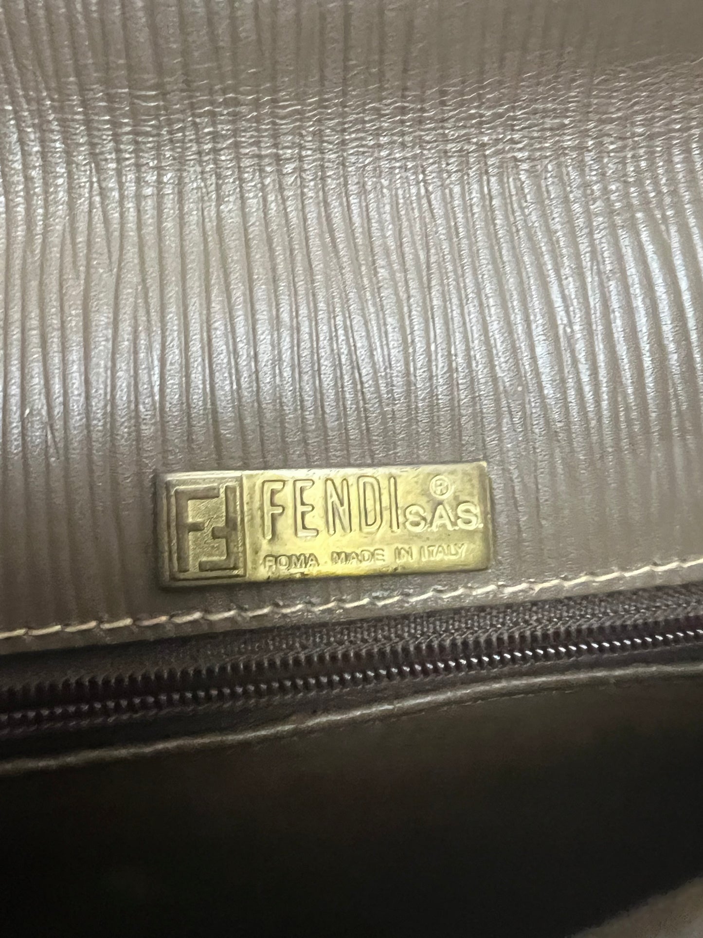 F E N D I CROSSBODY