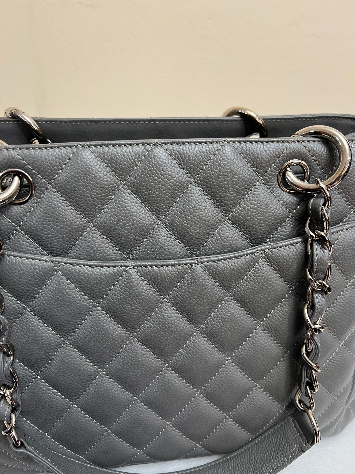 GST GRAY CAVIAR SHW