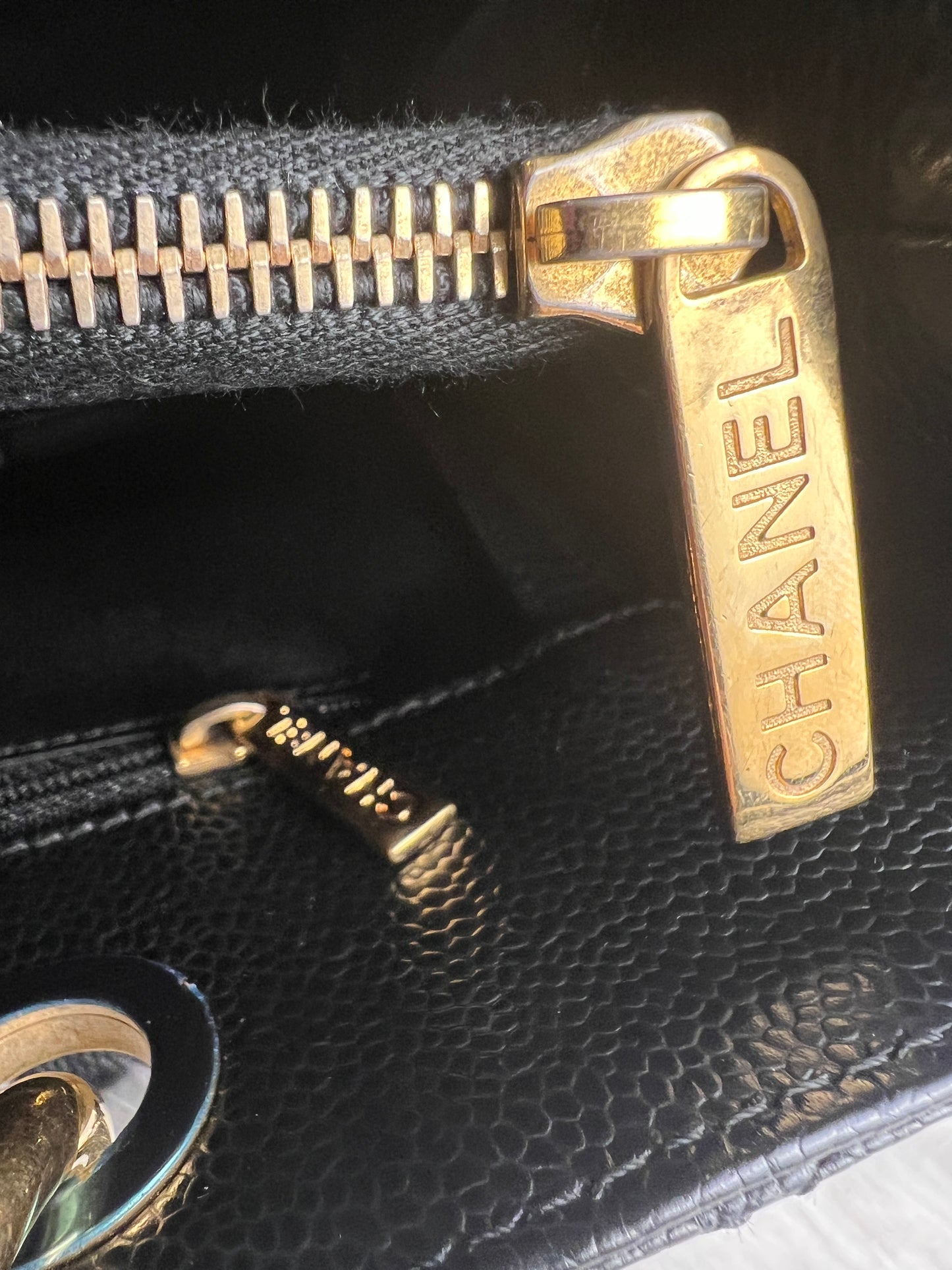 GST CAVIAR TOTE